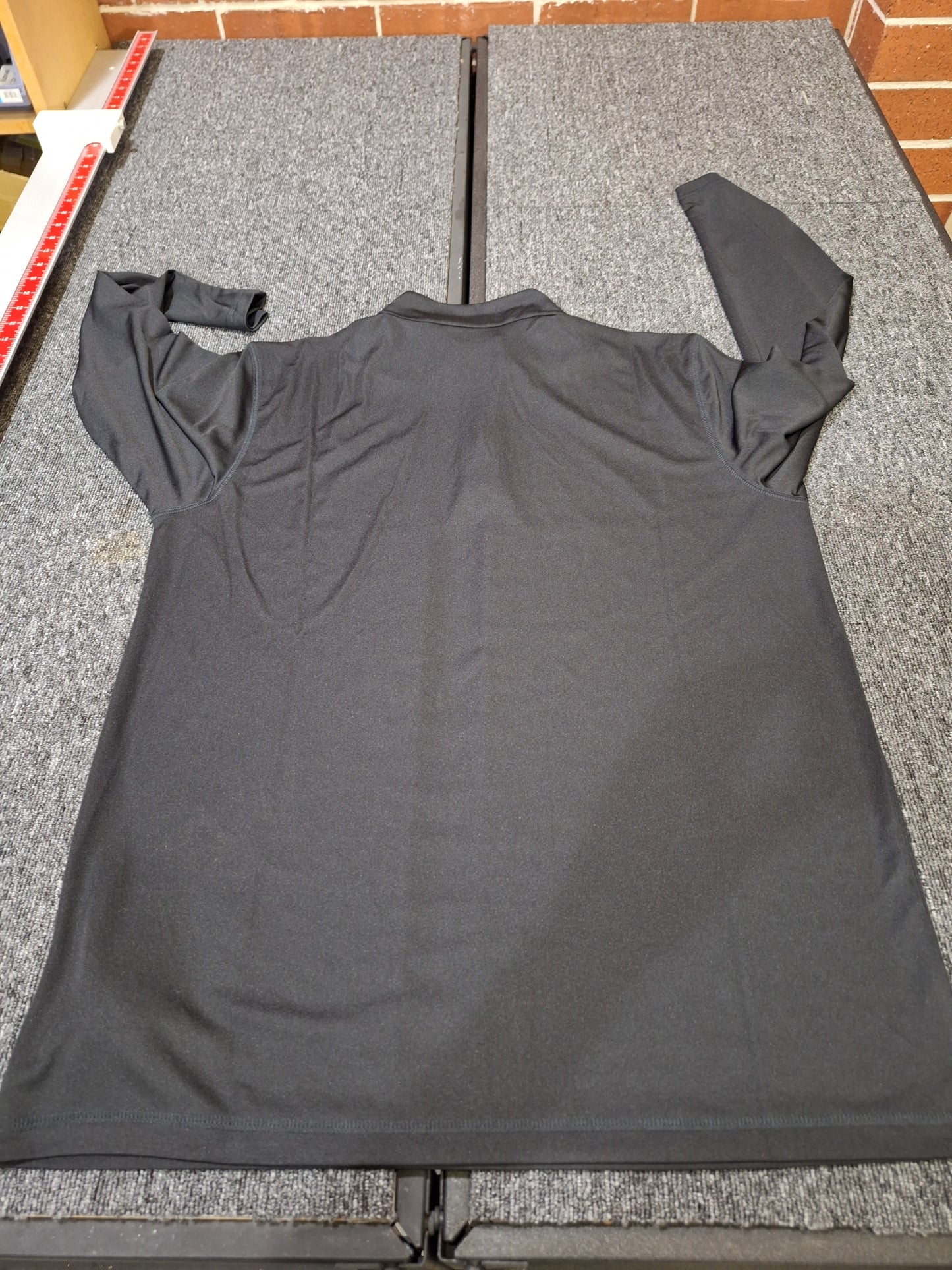 PUMA - 1/4 Zip Midlayer - Black - US Medium / UK Large - EXCELLENT