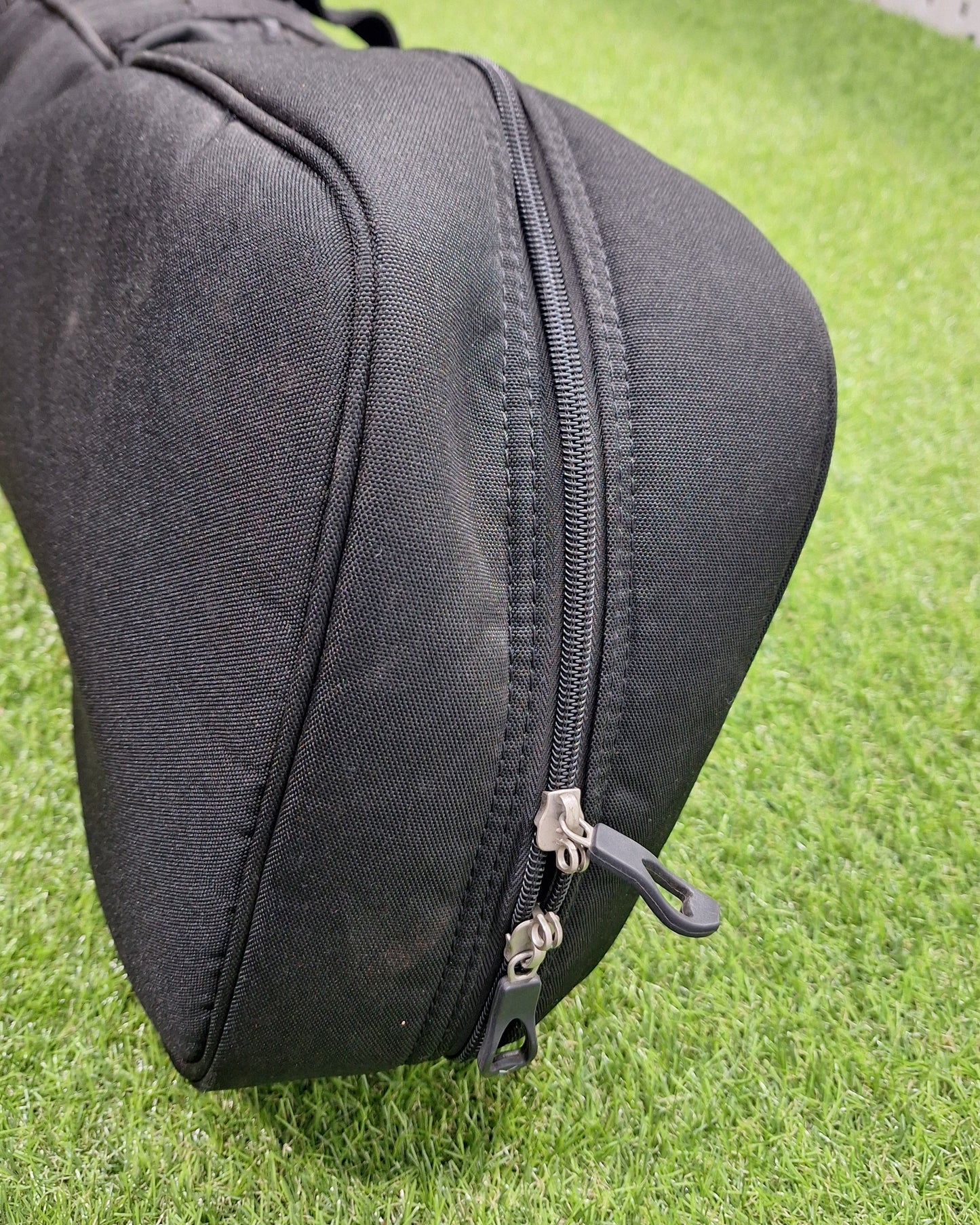 Eagles & Birdies - Travel Bag - Soft Cover - Black - GOOD