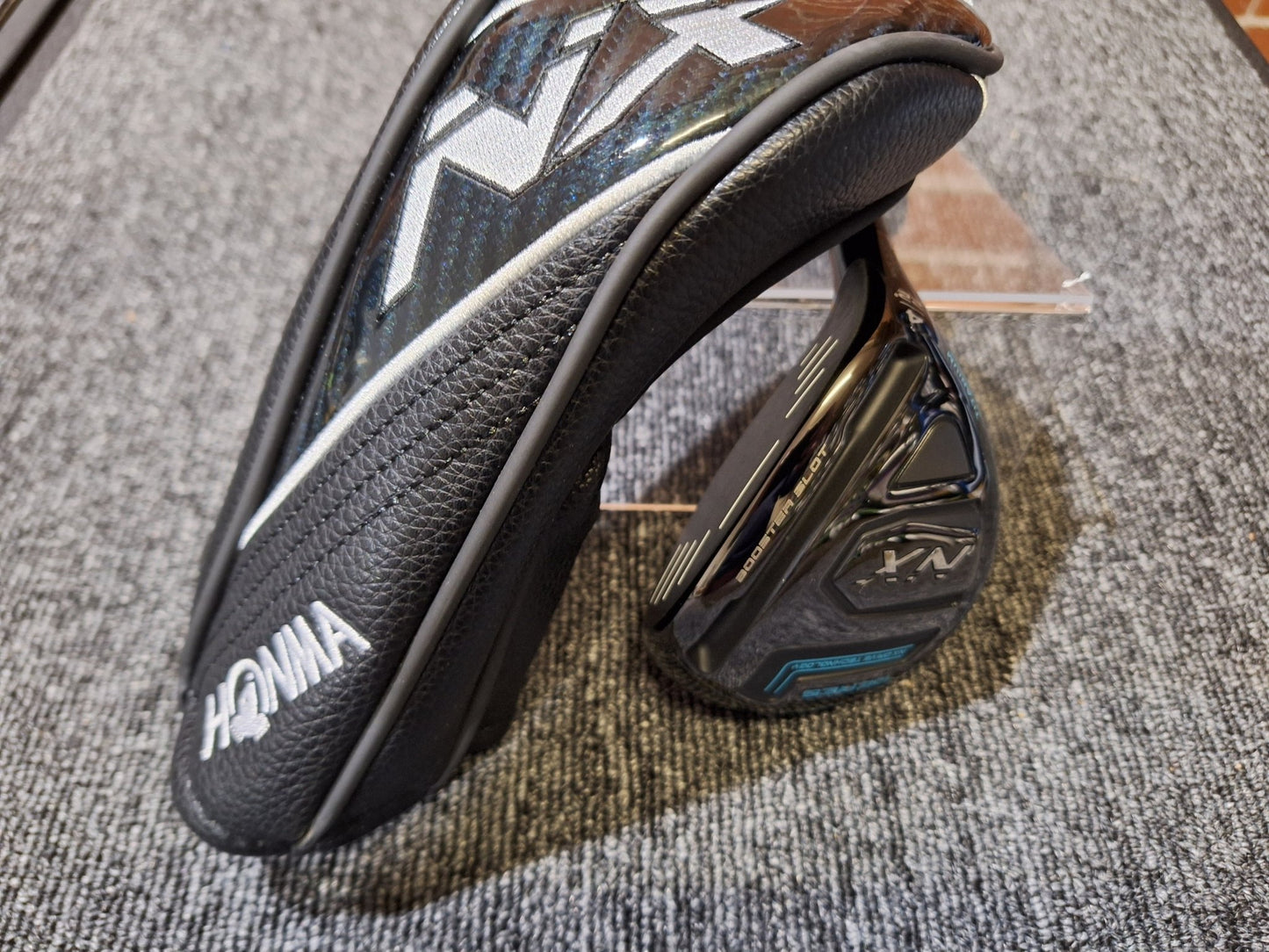 Honma - Beres NX (2023) - Hybrid - U4 (22Deg) - Vizard NX 45 Stiff Regular - Right Hand - Shams Golf Exchange