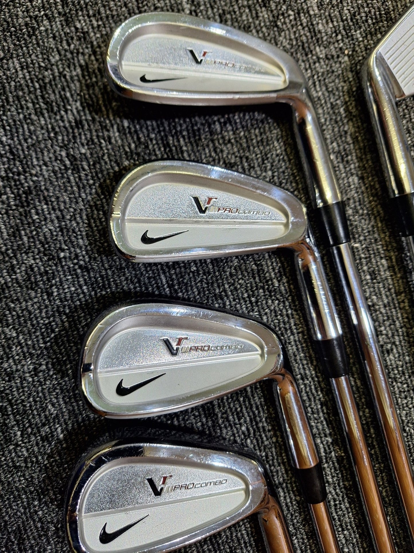 Nike - Victory Red Forged Pro Combo Irons - #4 - PW - Stiff Steel - Right Hand - Shams Golf Exchange