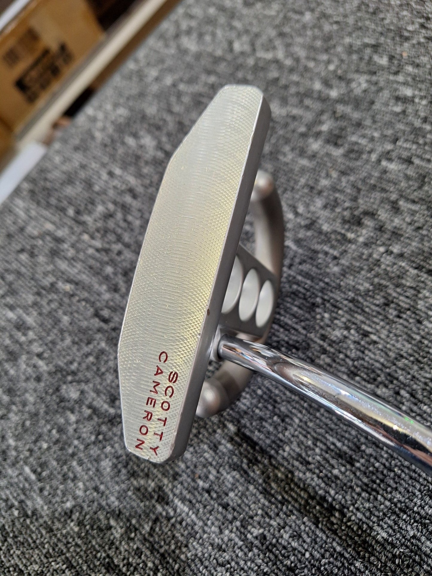Scotty Cameron - Futura - 34 Inch - Right Hand - Shams Golf Exchange
