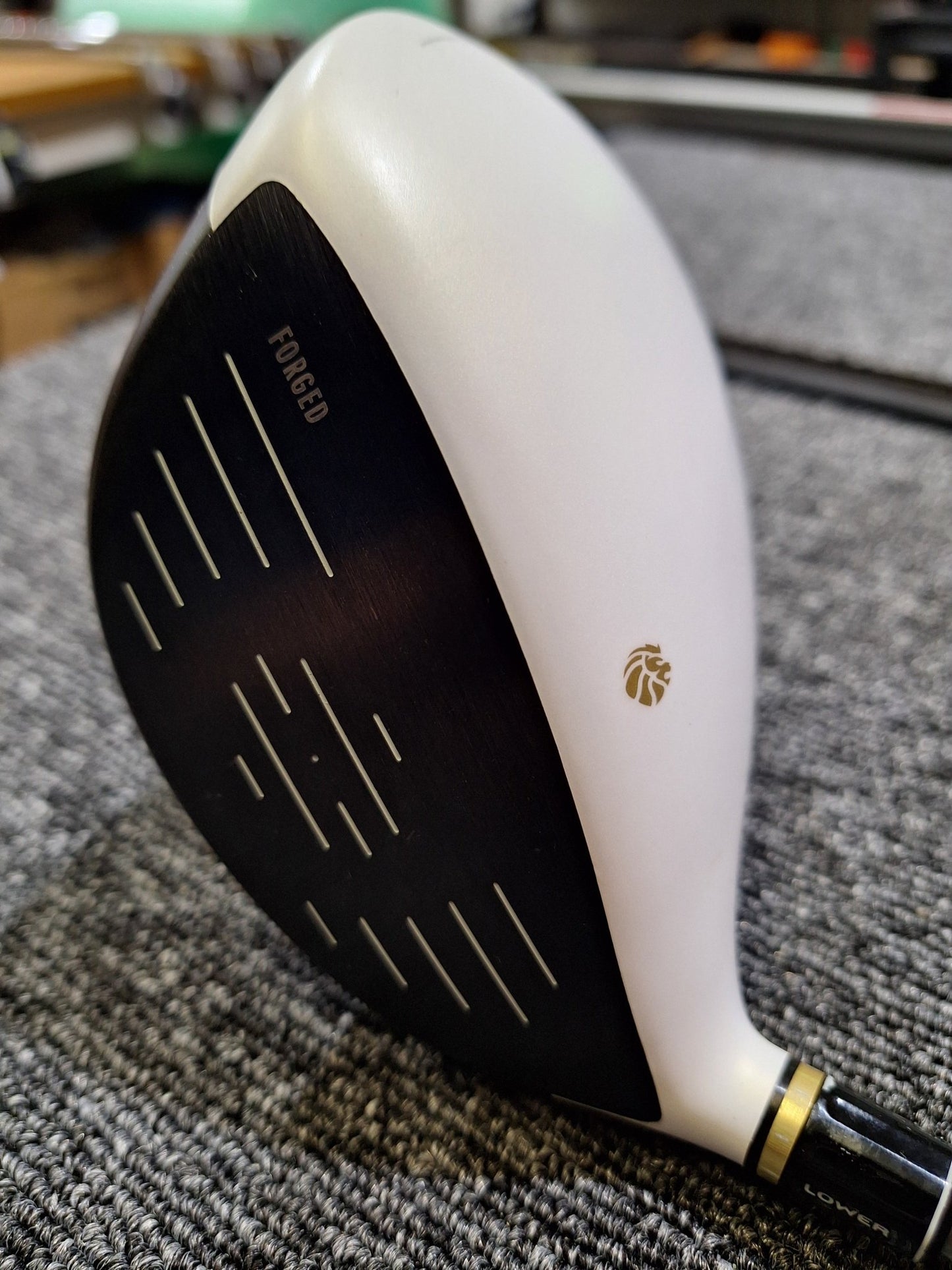 Taylormade - GLOIRE (2014) Driver (Japan Only) - 10.5 - Reg Flex - RH - Shams Golf Exchange