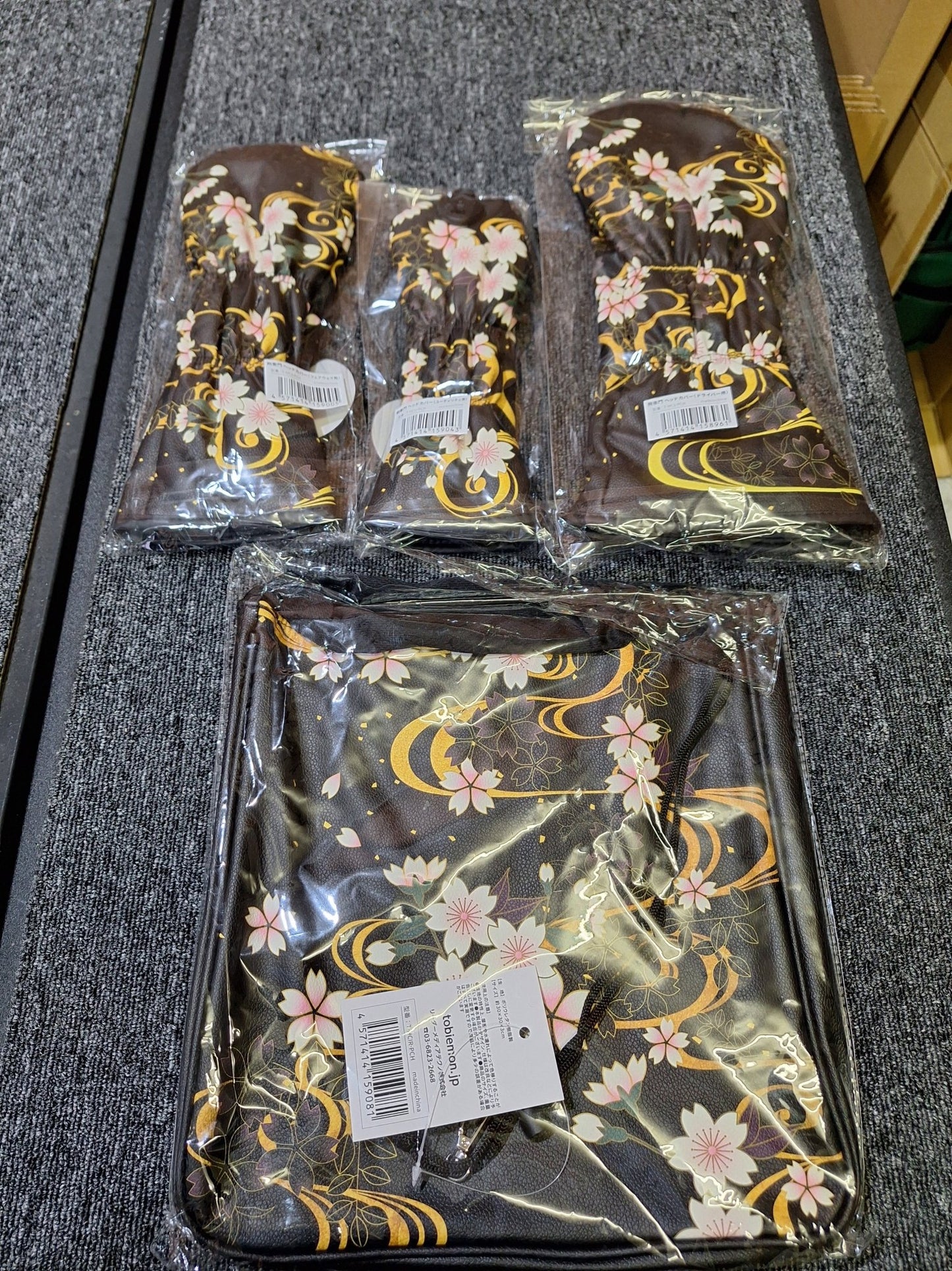 Tobiemon - Headcover 4 Piece Set - Driver, Fwy, Hyb, Iron Set - Cherry Blossoms - Shams Golf Exchange