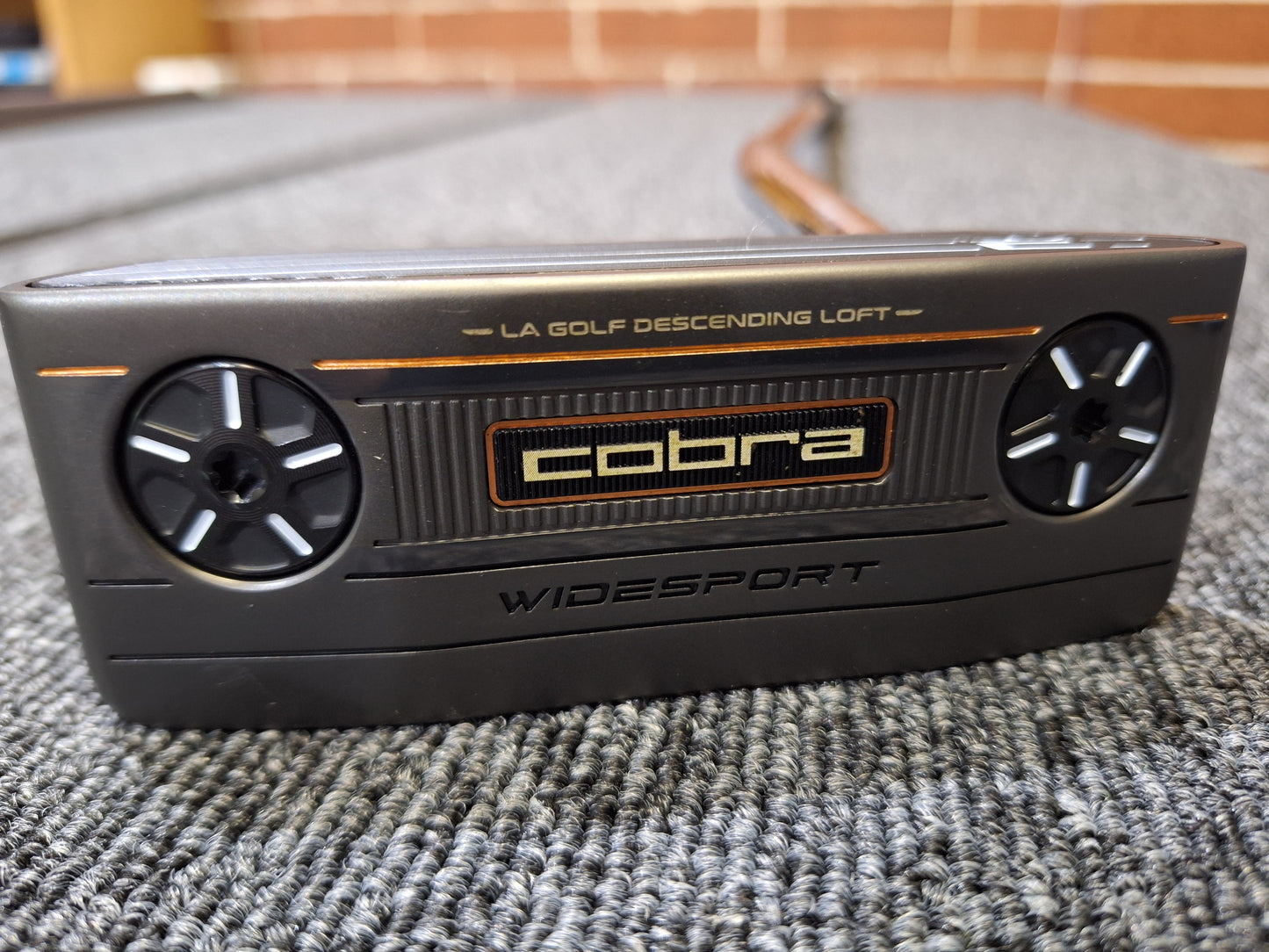 Cobra - Vintage Widesport (2024) - 34 Inch - RH - AS NEW