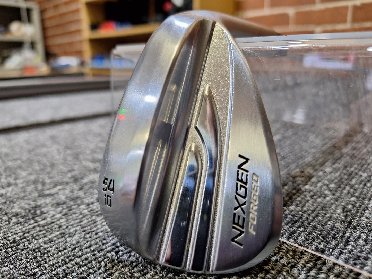 NEXGEN - Forged Wedge (2023) - 54/10 - Dynamic Gold Spinner - RH - EXCELLENT