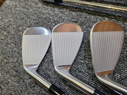 Cobra - King Tour (2023) - #4 - PW - Modus 3 Tour 120 Stiff - RH - EXCELLENT