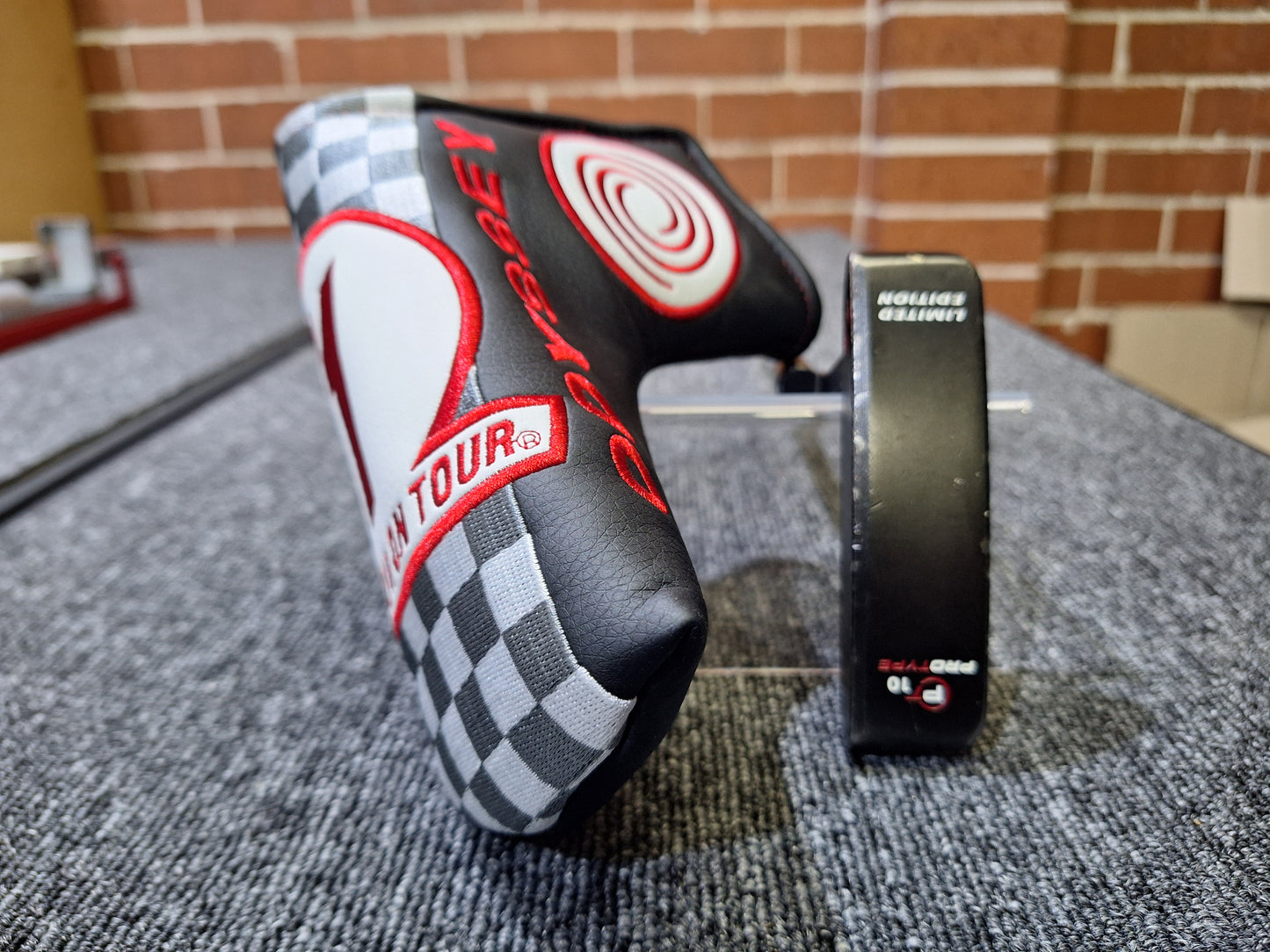 Odyssey - Prototype PT10 Putter (2011) Limited Edition - 34 Inch - RH - GOOD