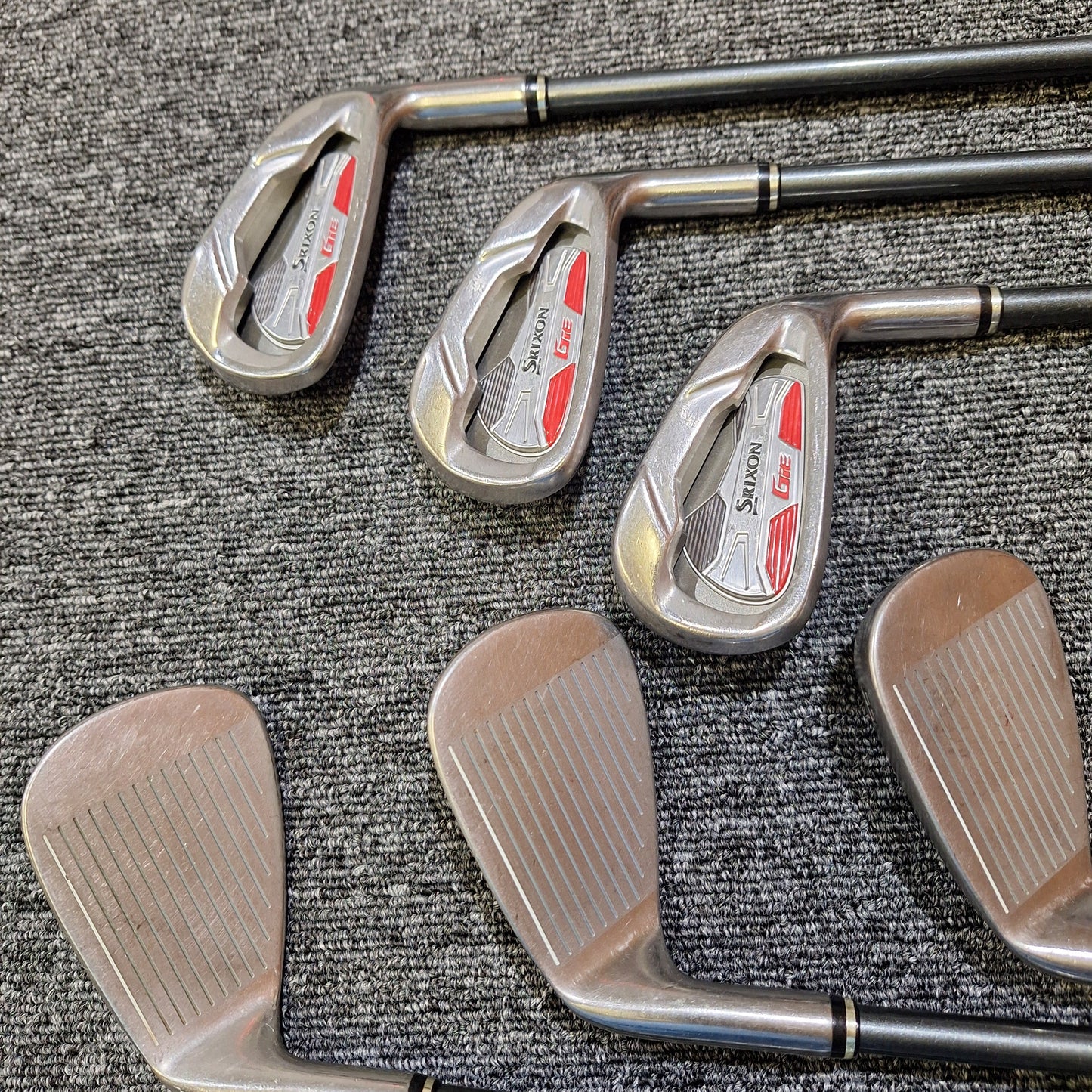 Srixon - GiE Irons - #5 - PW  - SV-3019J Graphite Reg Flex  - RH - GOOD