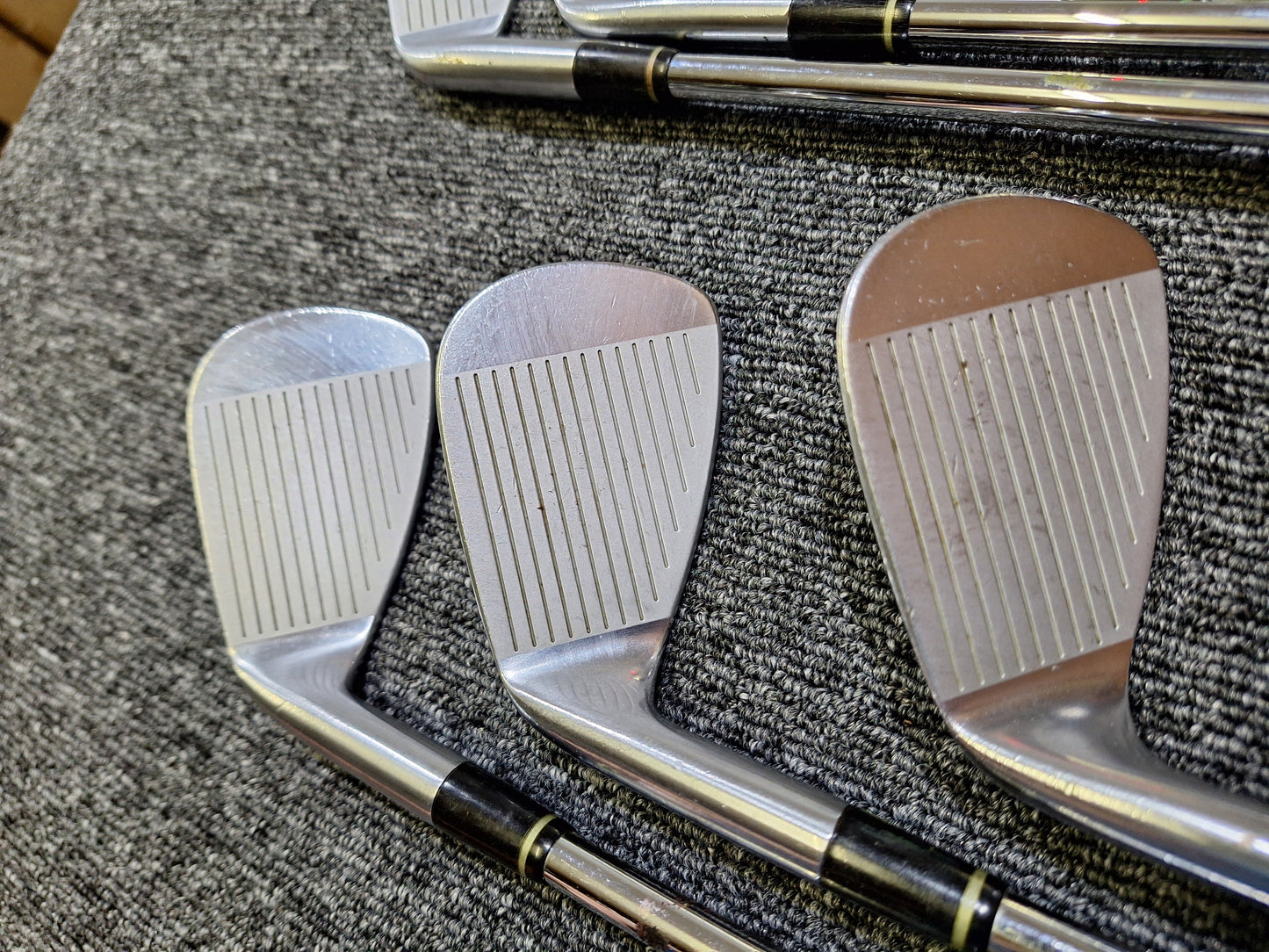 PRGR - is3 500BL - #4 - PW - PRGR Spec Steel II Stiff - RH - VERY GOOD