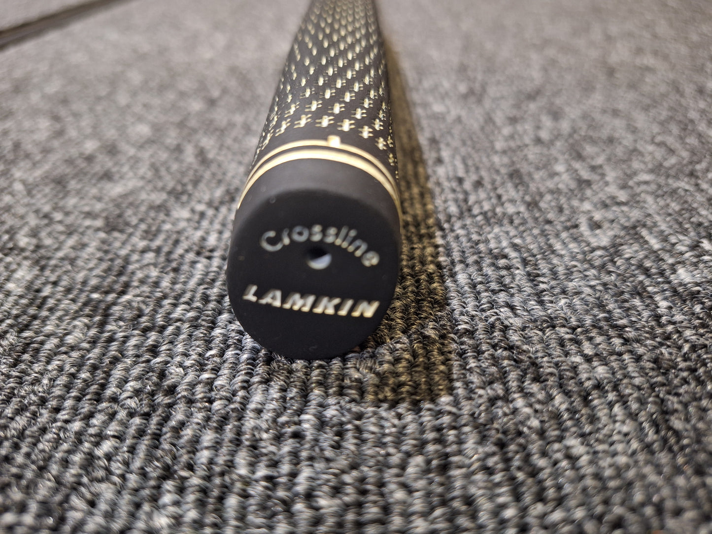 Odyssey - White Hot XG Marxman Putter - RH - 34 Inch - GOOD