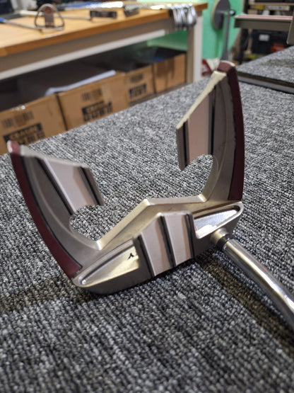 Odyssey - White Hot XG Teron Putter - 35 Inch - RH - GOOD