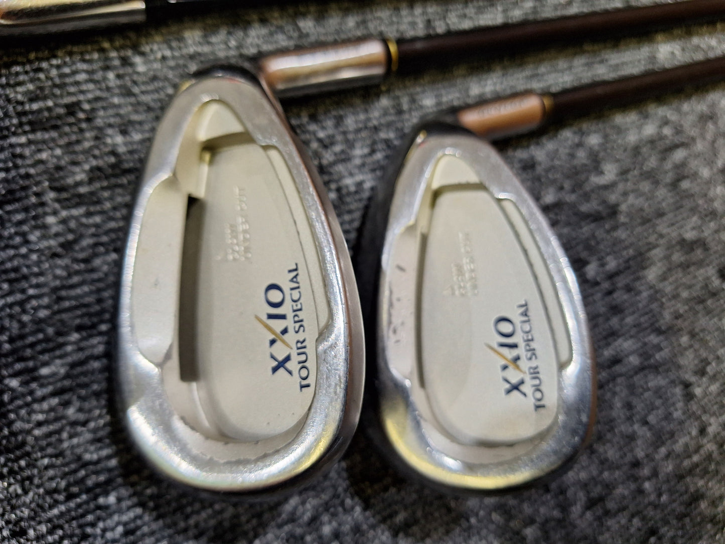 XXIO - XXIO Tour Special - #3 - PW+AW+SW - MP100 Reg Flex - RH - GOOD