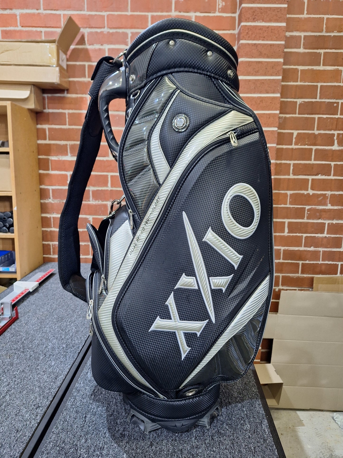 XXIO - Tour Staff Bag