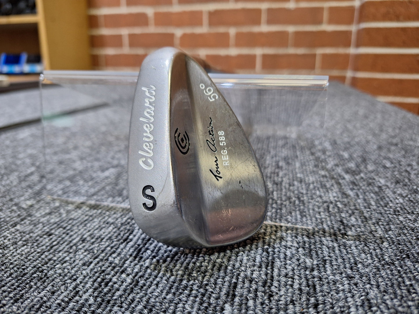 Cleveland - Tour Action 588 (2017) Wedge - 56 - Traction Stiff - RH - VERY GOOD