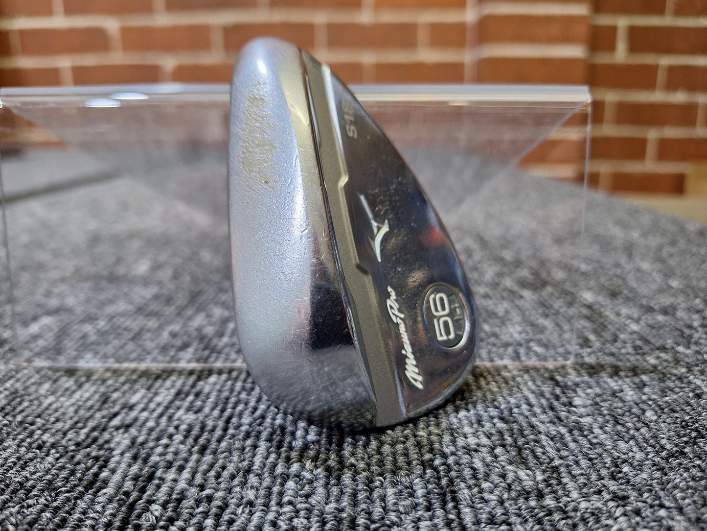 Mizuno - MP S18 Satin Chrome - 56/14 - Dy Gold 120 - RH - VERY GOOD