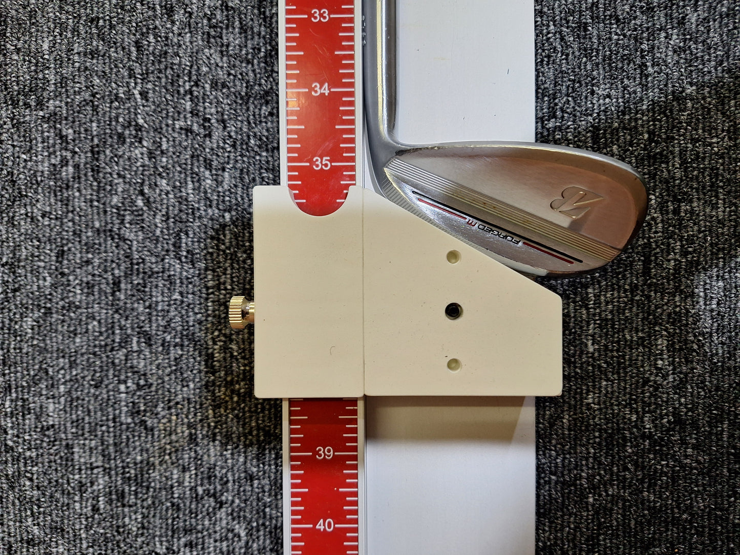 Bridgestone - Forged Wedge Silver - 52/08 - Dynamic Gold S200 - RH - VERY GOOD