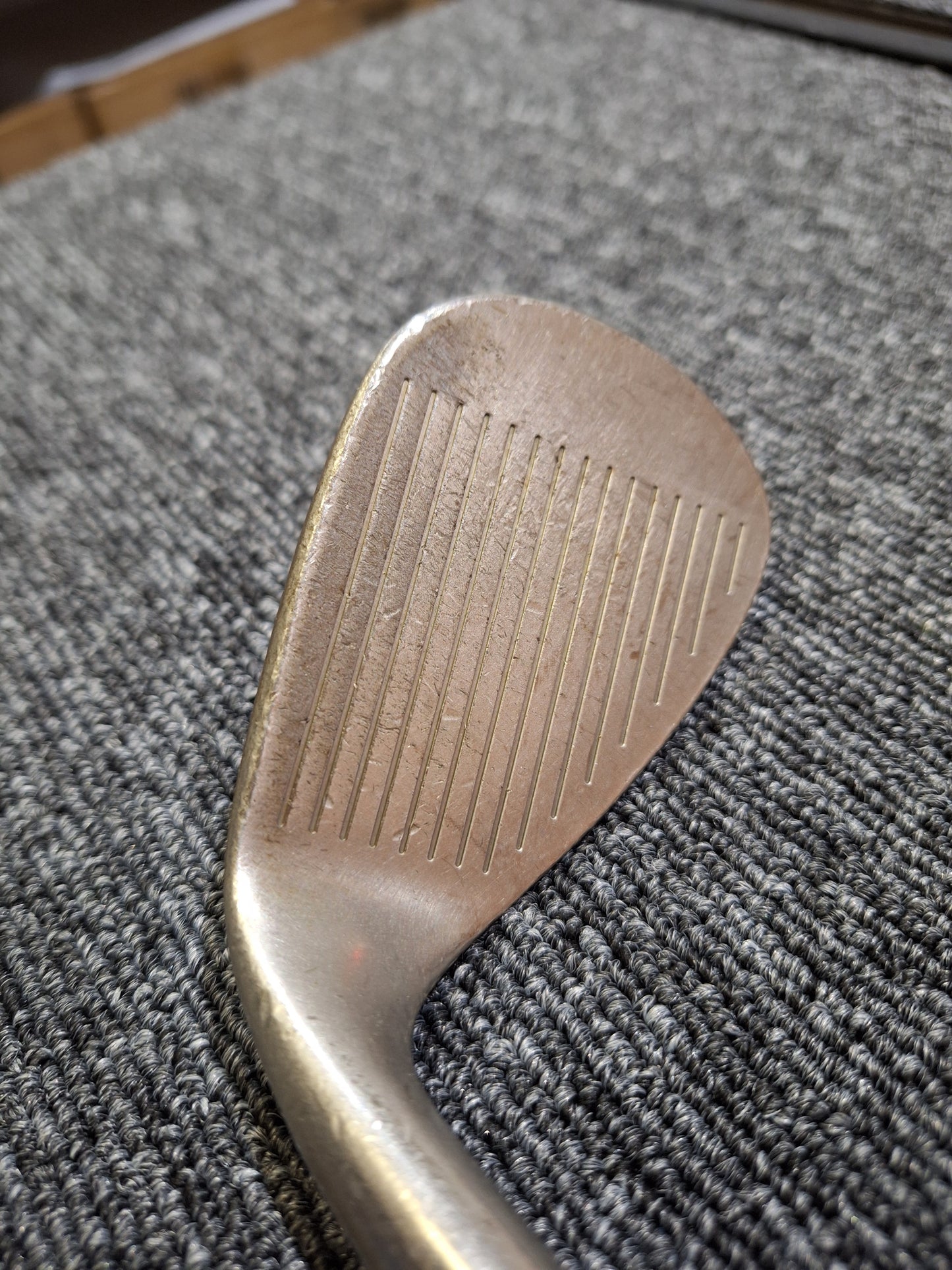 Mizuno - S23 Satin Wedge - 56/12 - Dy Gold 105 S300 - RH - GOOD