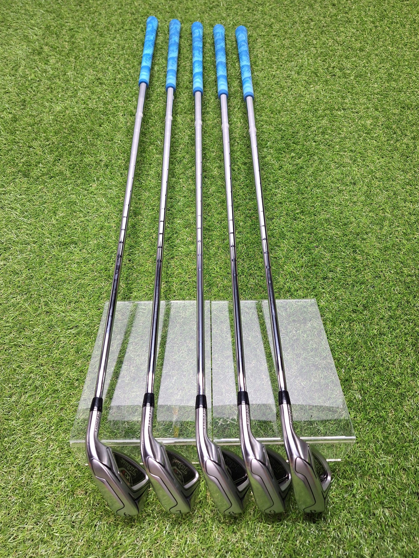 Titliest - VG3 (2018) Type-D Irons - #6 to PW - NS PRO 950GH - RH - EXCELLENT