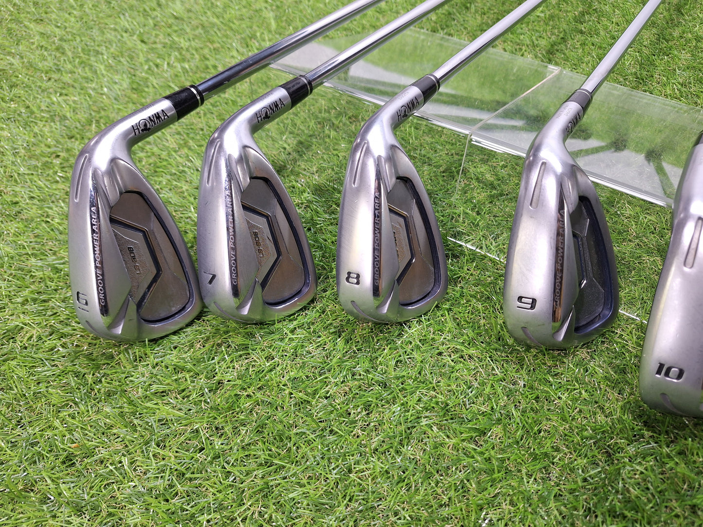 Honma - LB 808 Irons (2018) - #6 to #10 (PW) - Nippon Zelos 7 Stiff - RH - VERY GOOD
