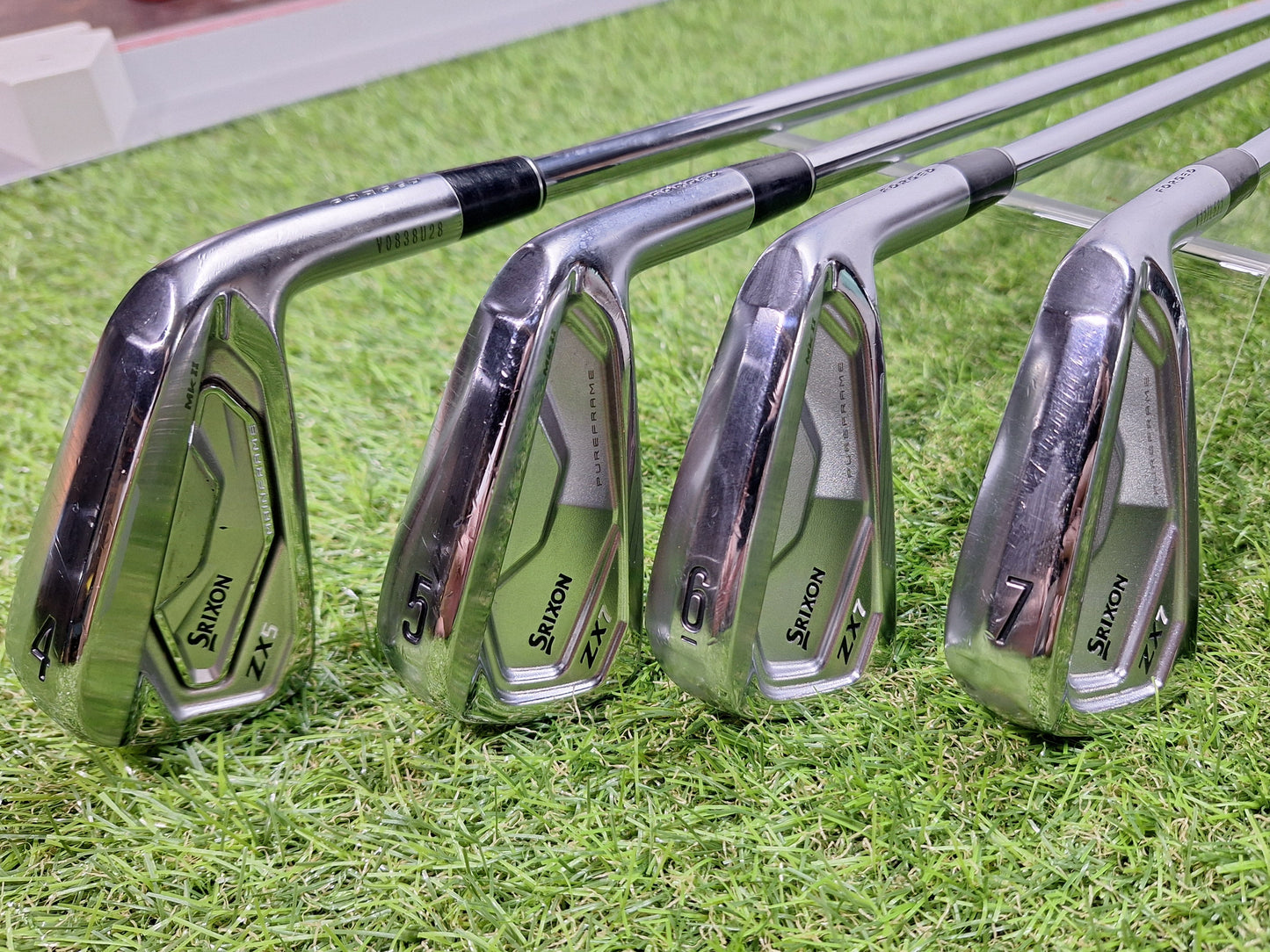 Srixon - Zx5 & Zx7 Mk II Combo - #4 to PW - Nippon Modus 120 Stiff - RH - Very Good