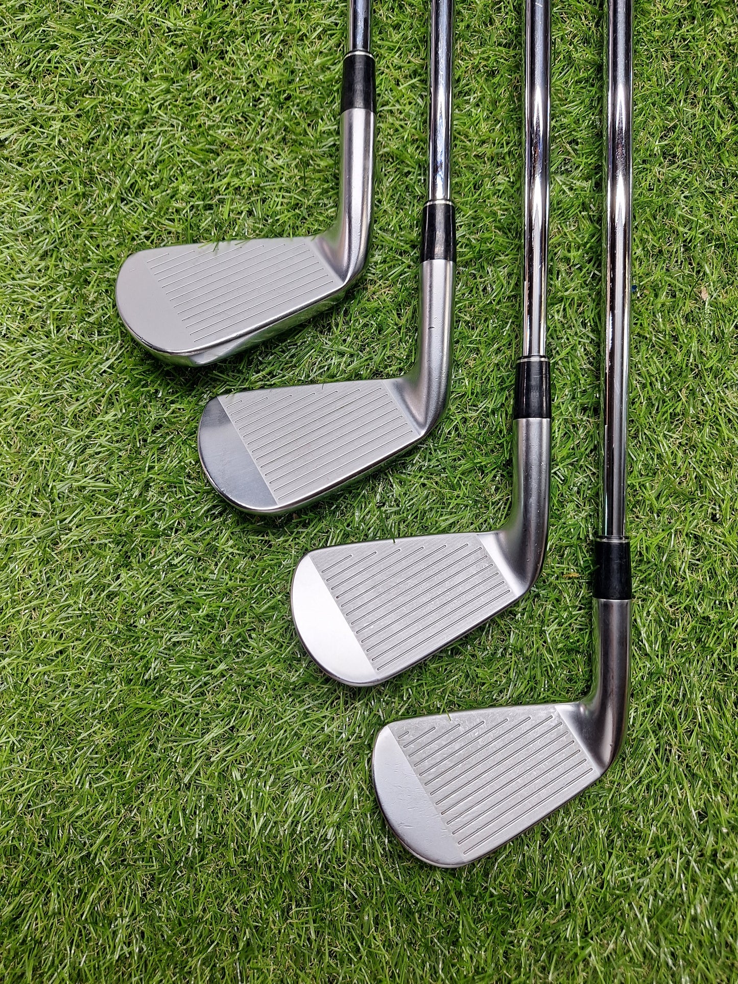 Srixon - Zx5 & Zx7 Mk II Combo - #4 to PW - Nippon Modus 120 Stiff - RH - Very Good