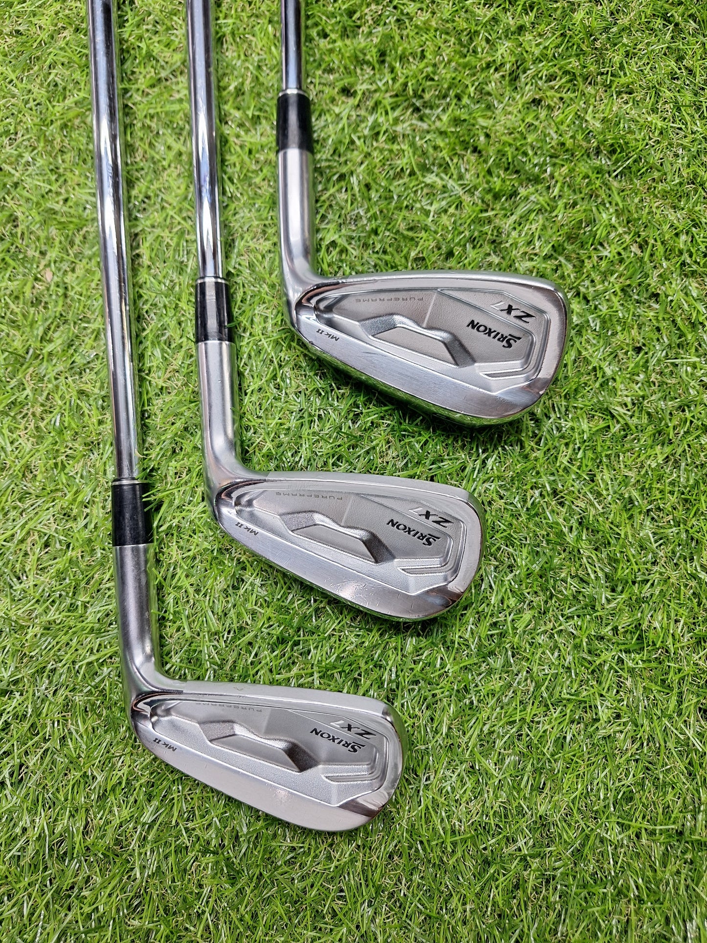 Srixon - Zx5 & Zx7 Mk II Combo - #4 to PW - Nippon Modus 120 Stiff - RH - Very Good