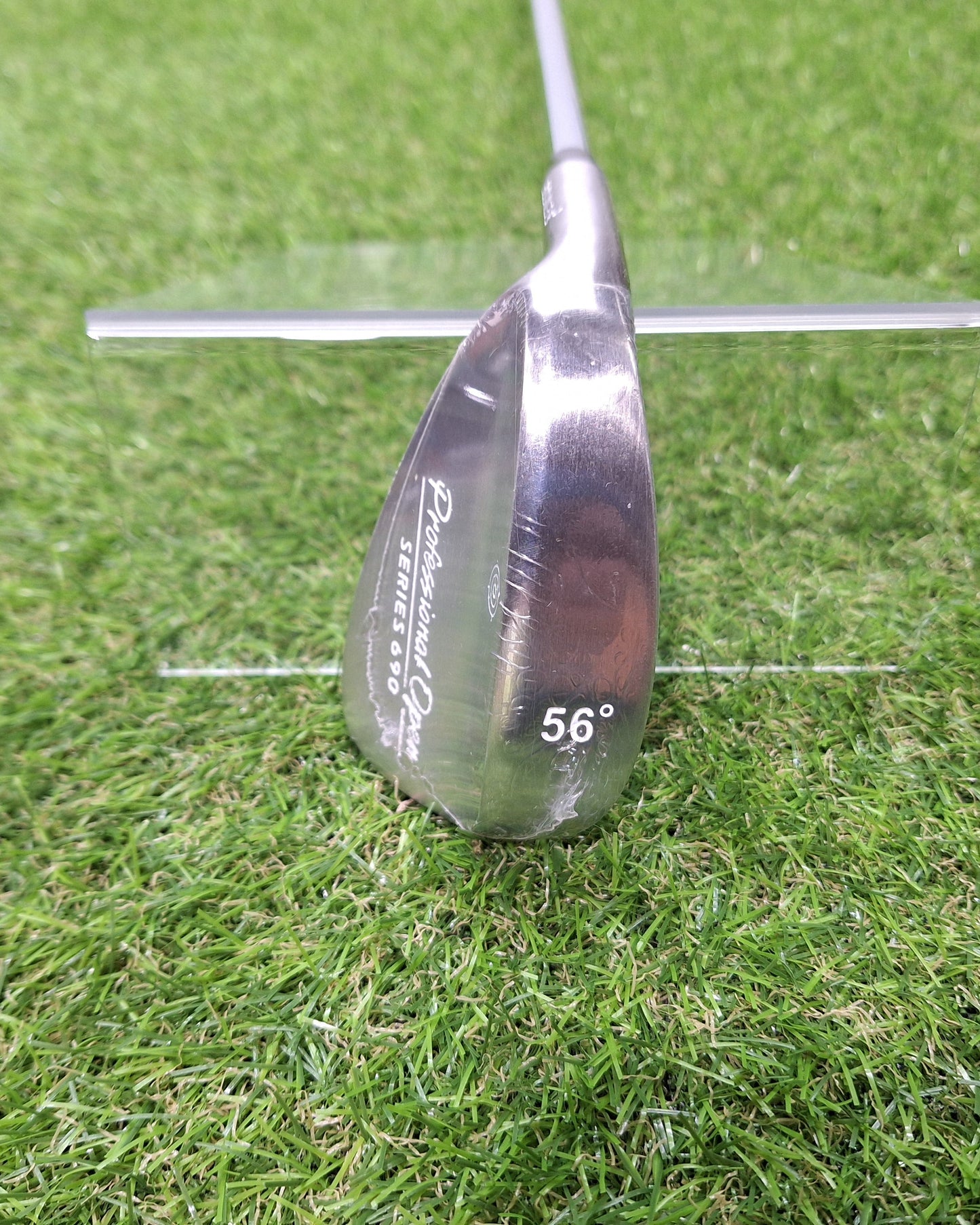 Dynacast - Pro Series Wedge - 56 Deg - Wedge Flex Steel - LH - NEW