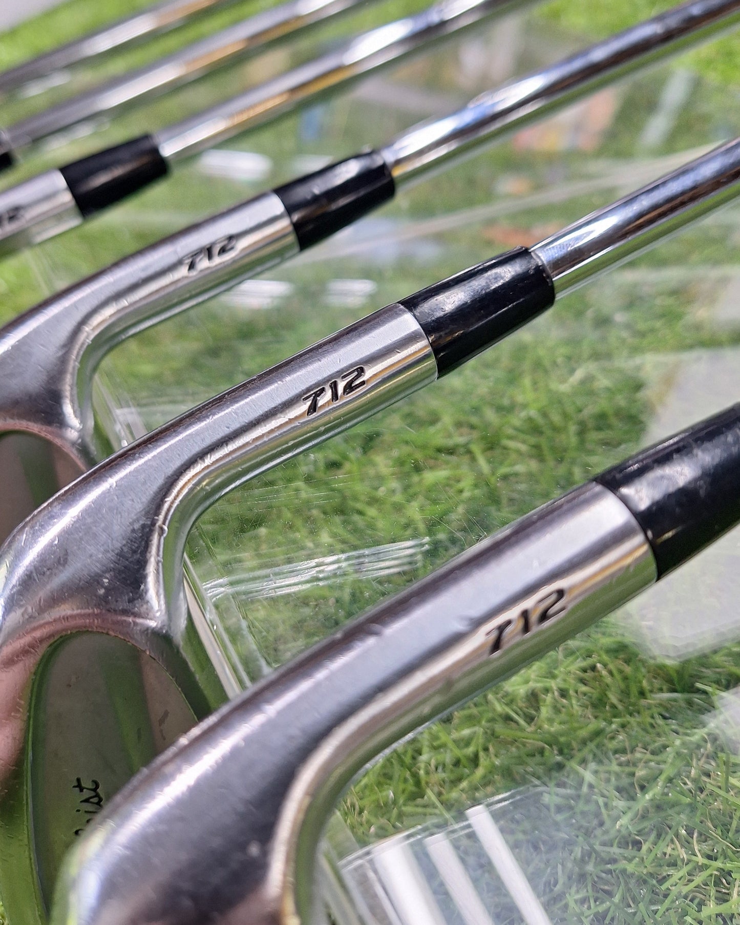 Titliest - 712 CB Irons (2012) - 5-PW - Dynamic Gold S200 - RH - VERY GOOD