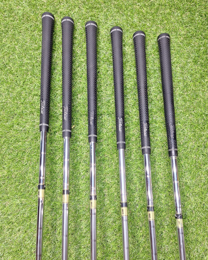 Titliest - 712 CB Irons (2012) - 5-PW - Dynamic Gold S200 - RH - VERY GOOD