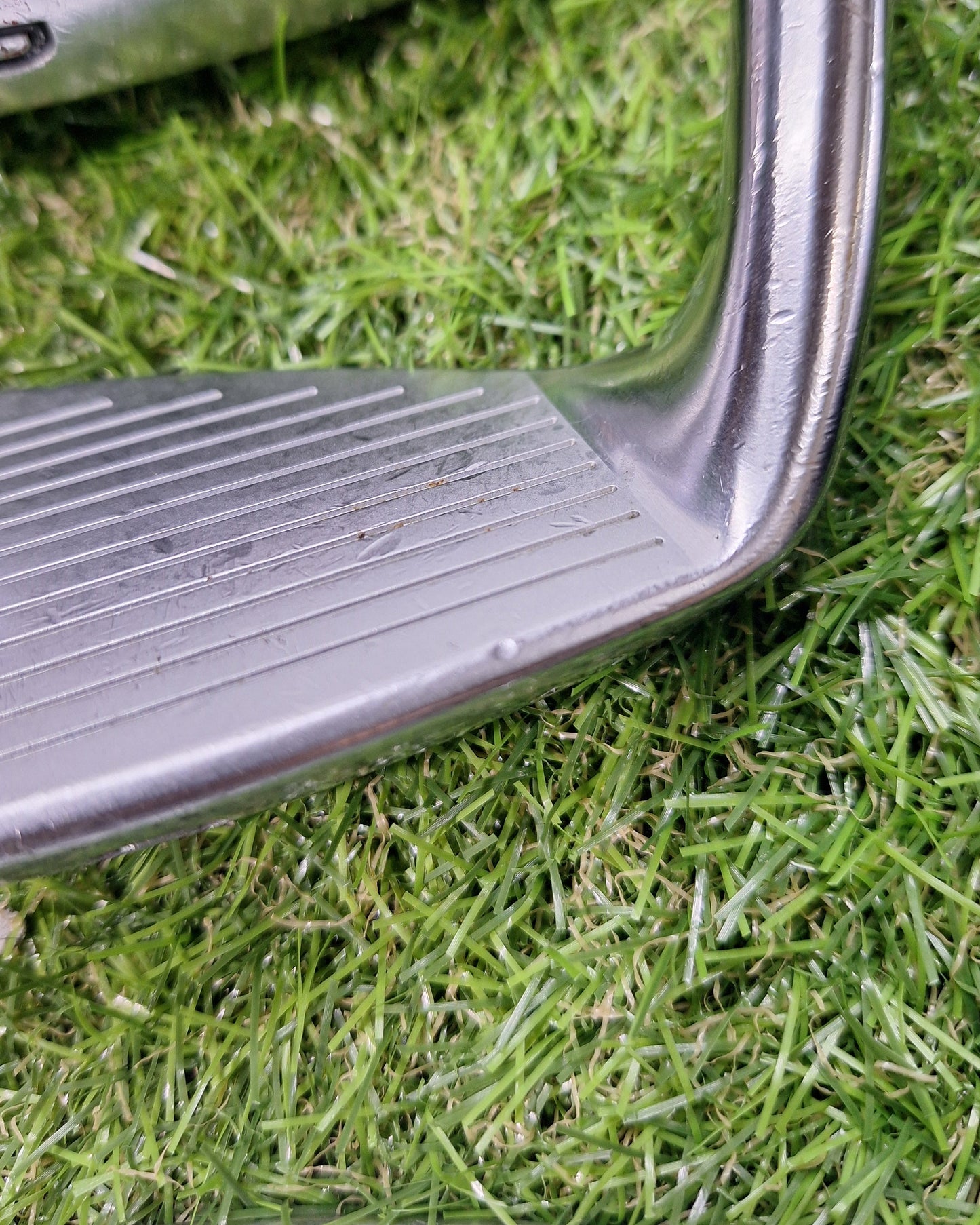 Titliest - 712 CB Irons (2012) - 5-PW - Dynamic Gold S200 - RH - VERY GOOD