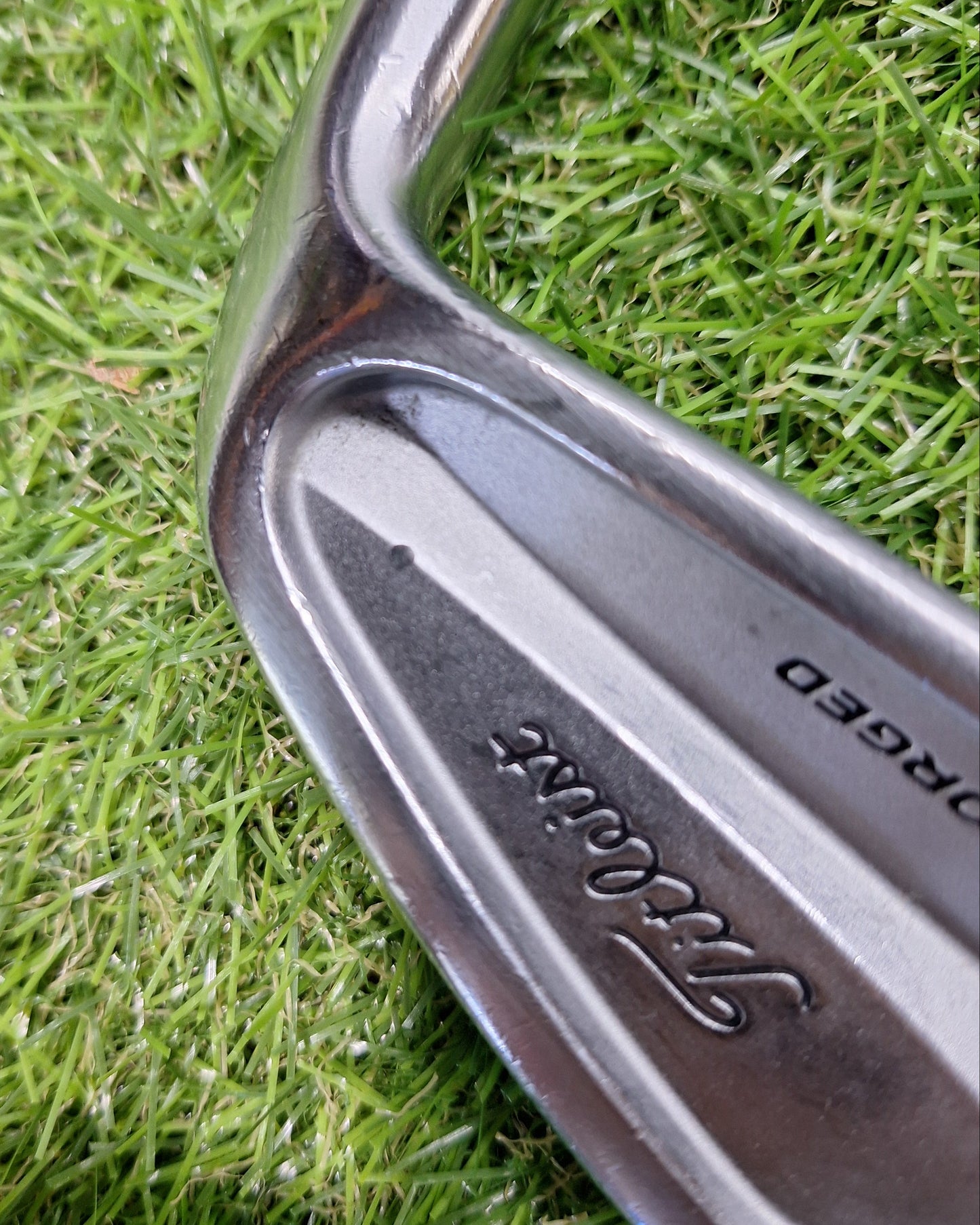 Titliest - 712 CB Irons (2012) - 5-PW - Dynamic Gold S200 - RH - VERY GOOD