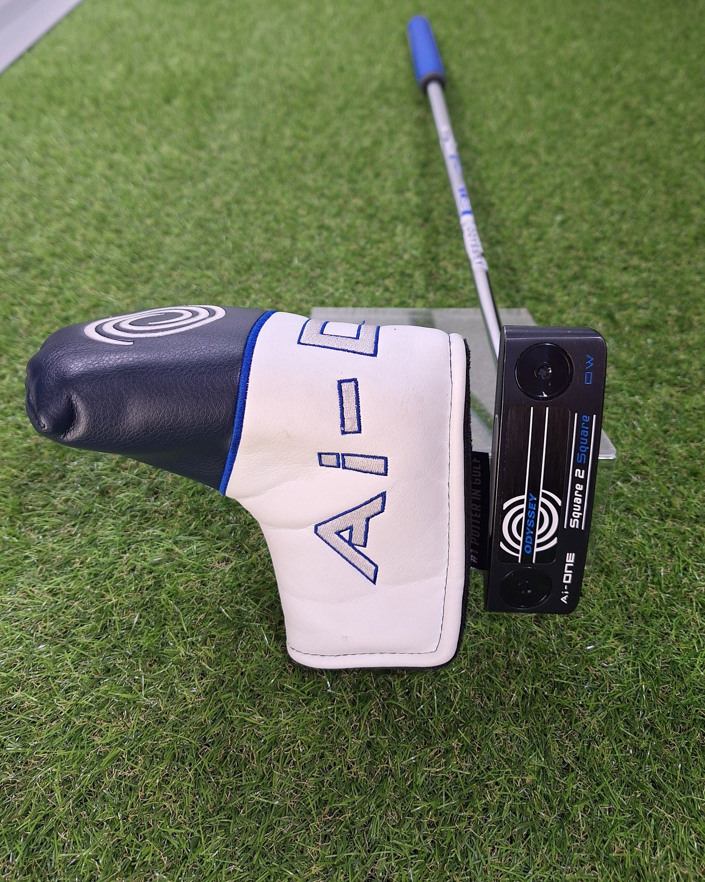 Odyssey - Square 2 Square DW - 34 Inch - RH - VERY GOOD