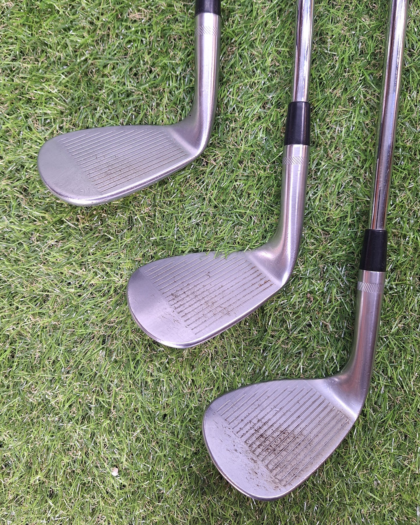 Titliest SM9 Wedges - 52/08 + 56/12 + 60/08 - Dy Gold Wedge - RH - GOOD