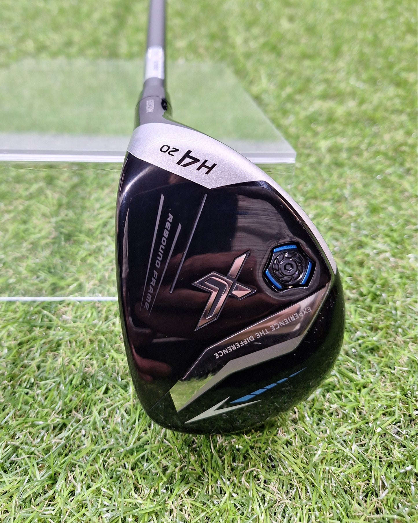 XXIO - X Series Hybrid - #4 Hyb - 20 Deg - Miyazaki AIII Stiff - RH - EXCELLENT