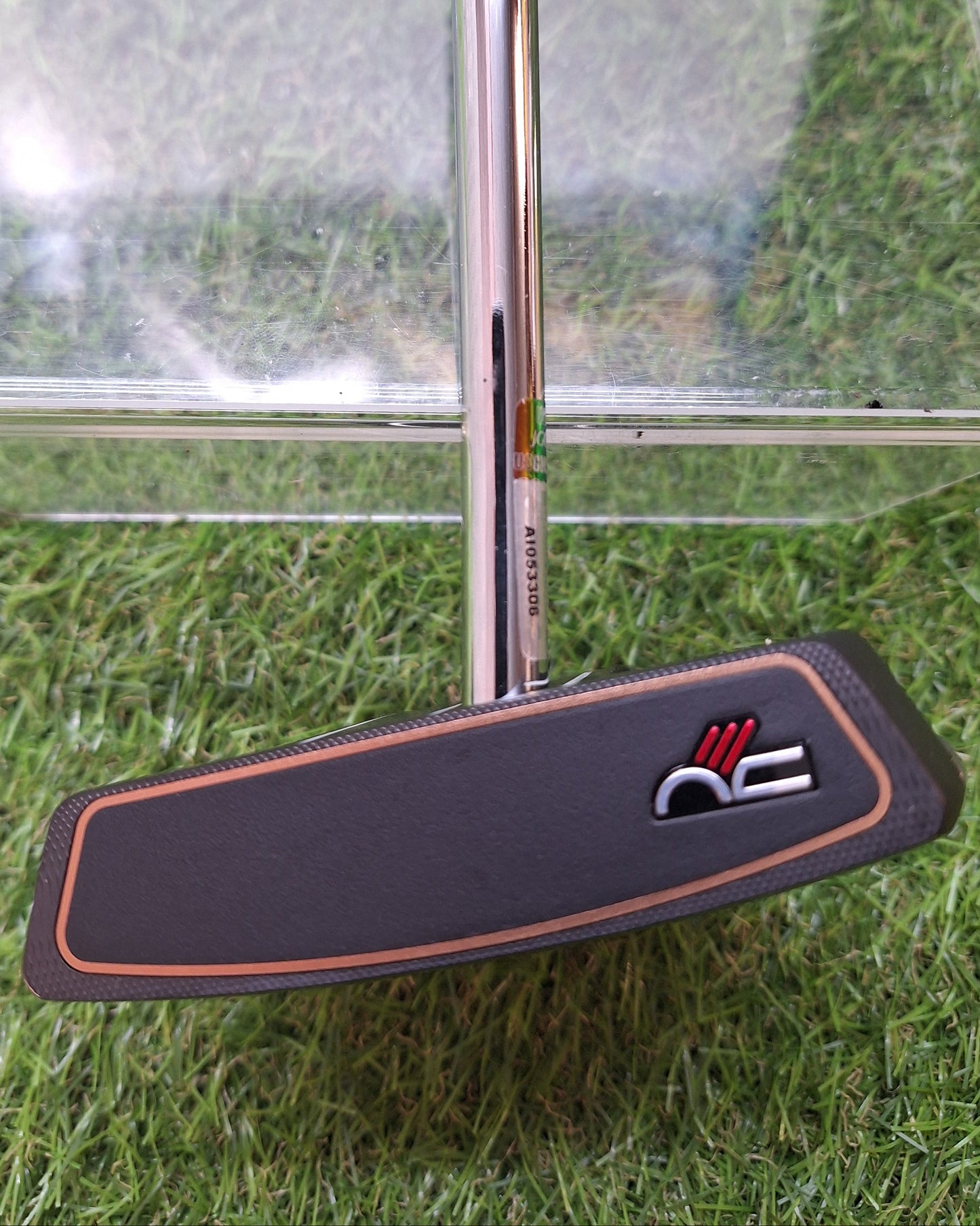 Never Compromise - Sub 30 Type 50 Broomstick - 50 Inch - RH - VERY GOOD
