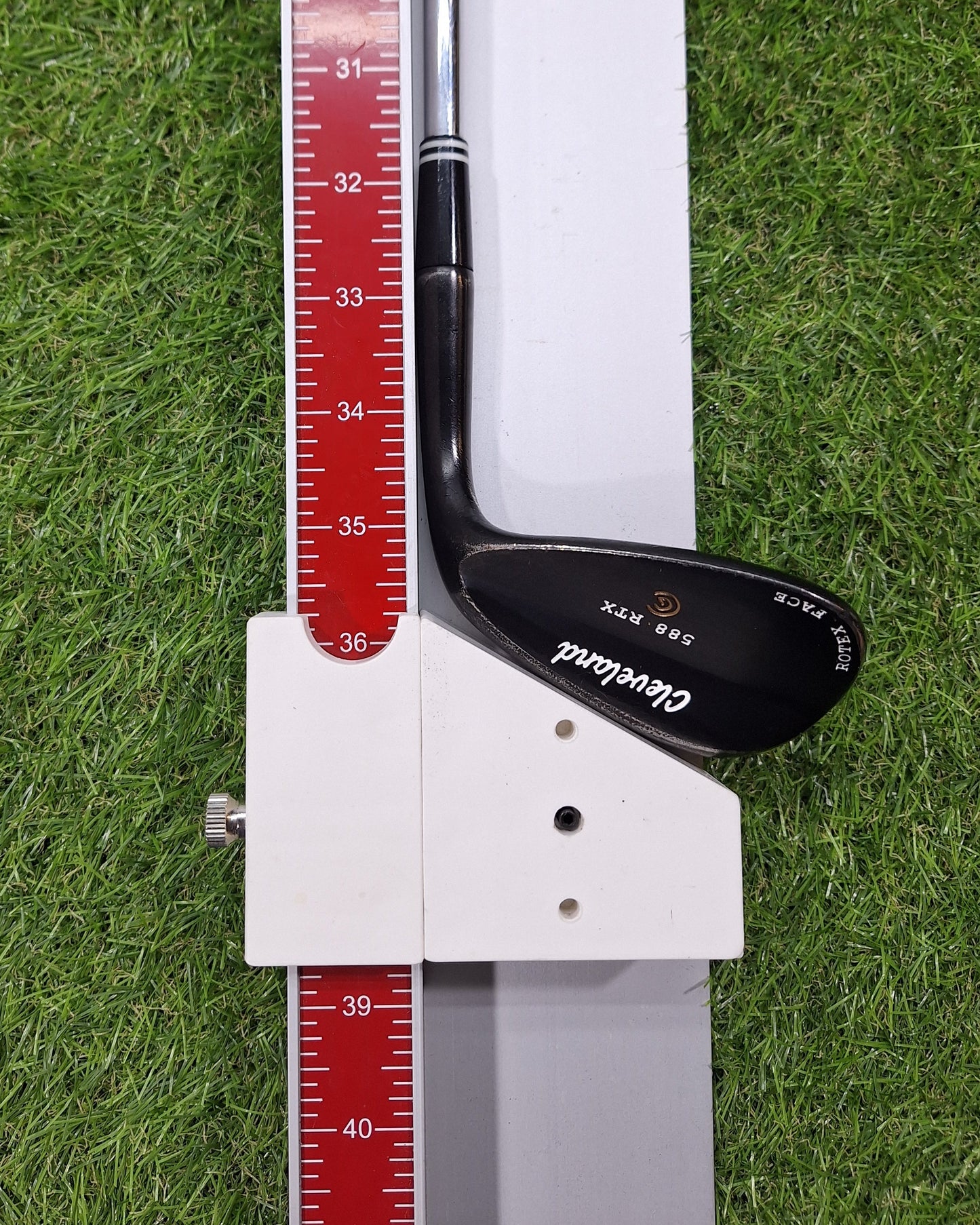 Cleveland - 588 RTX Wedges x2 - 50/10 + 58/12 - NS PRO 950GH - RH - VERY GOOD