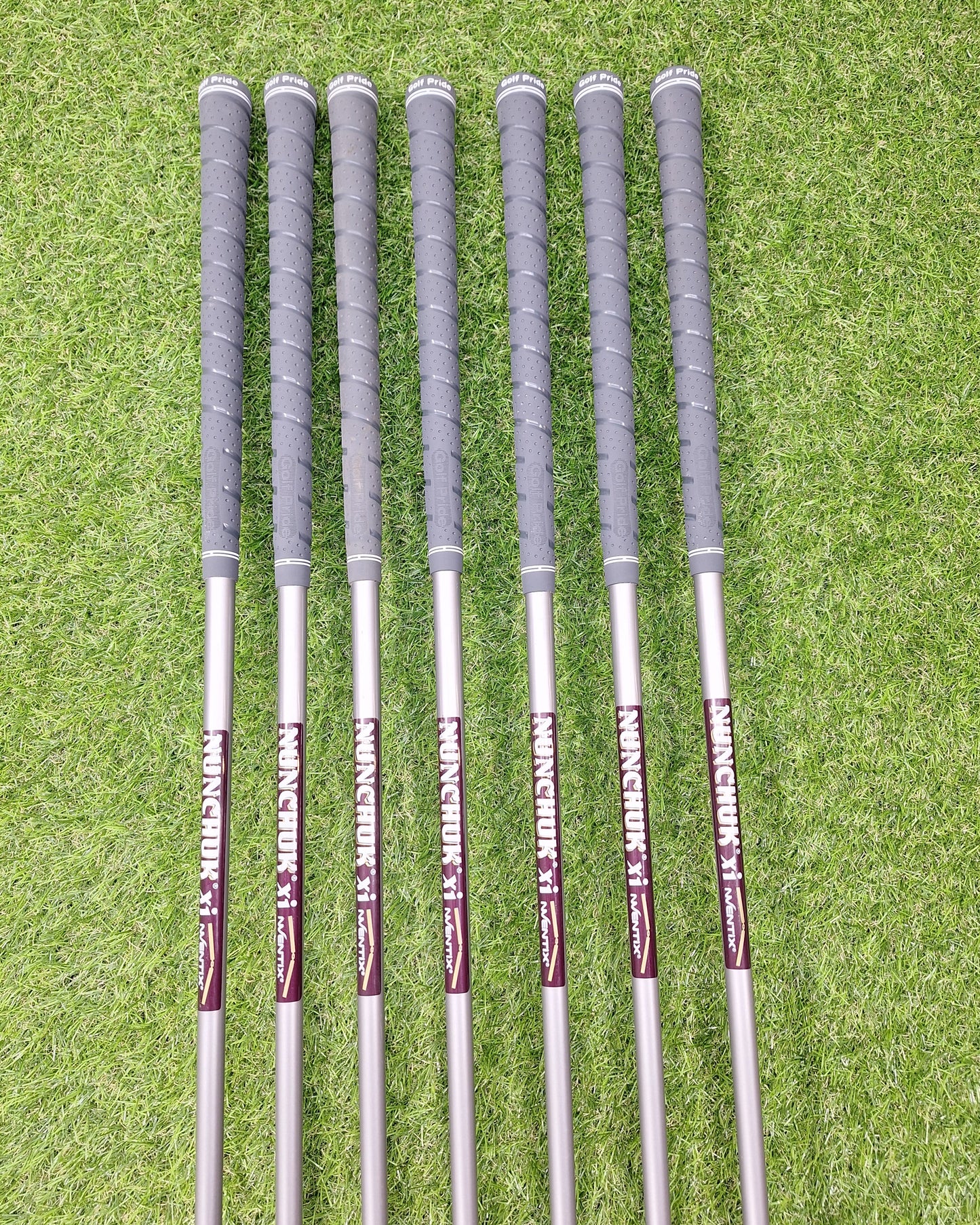 Edel - SLS-01 One Length Irons - #5-PW+GW - Nunchuck X1 Stiff - RH - VERY GOOD
