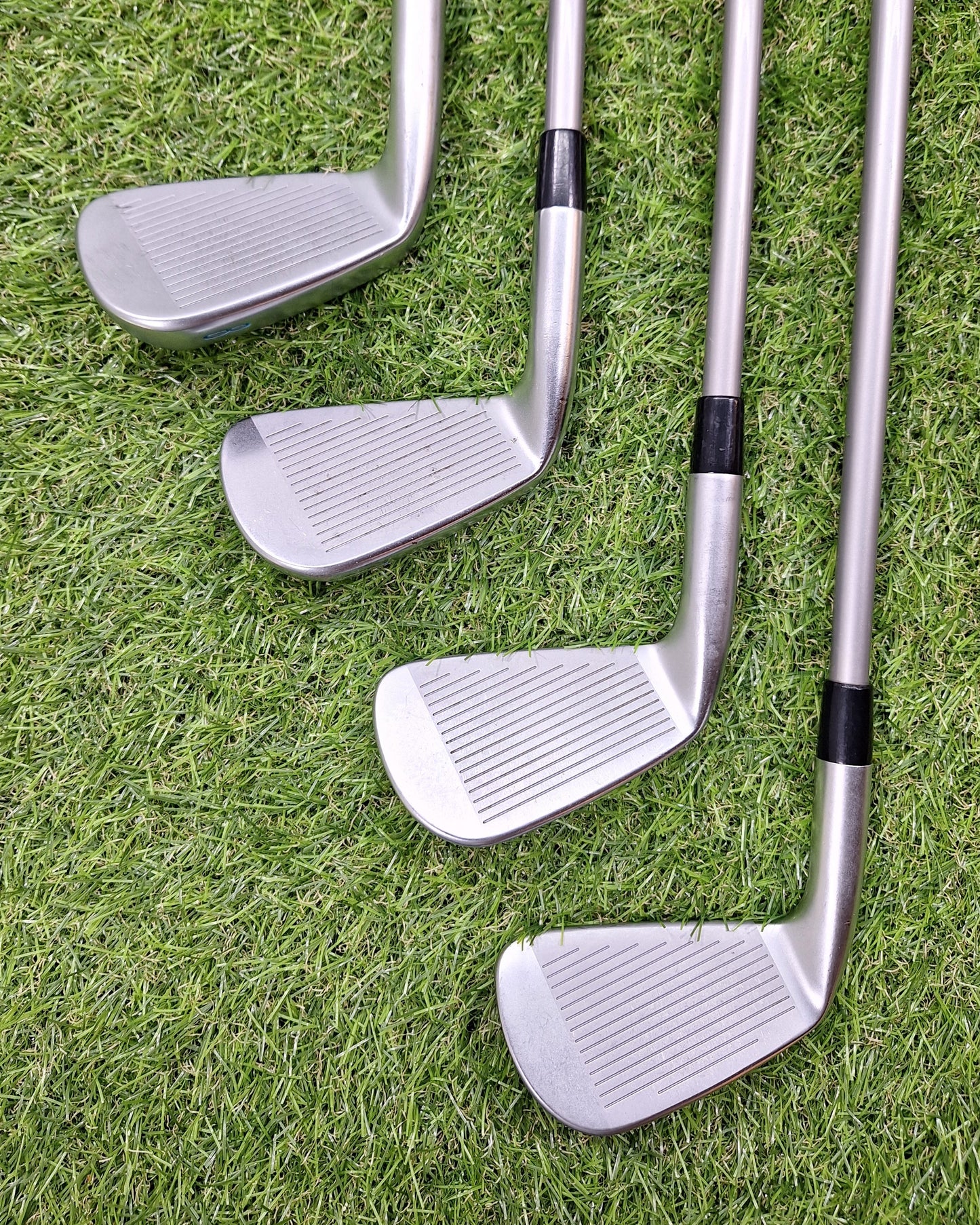 Edel - SLS-01 One Length Irons - #5-PW+GW - Nunchuck X1 Stiff - RH - VERY GOOD