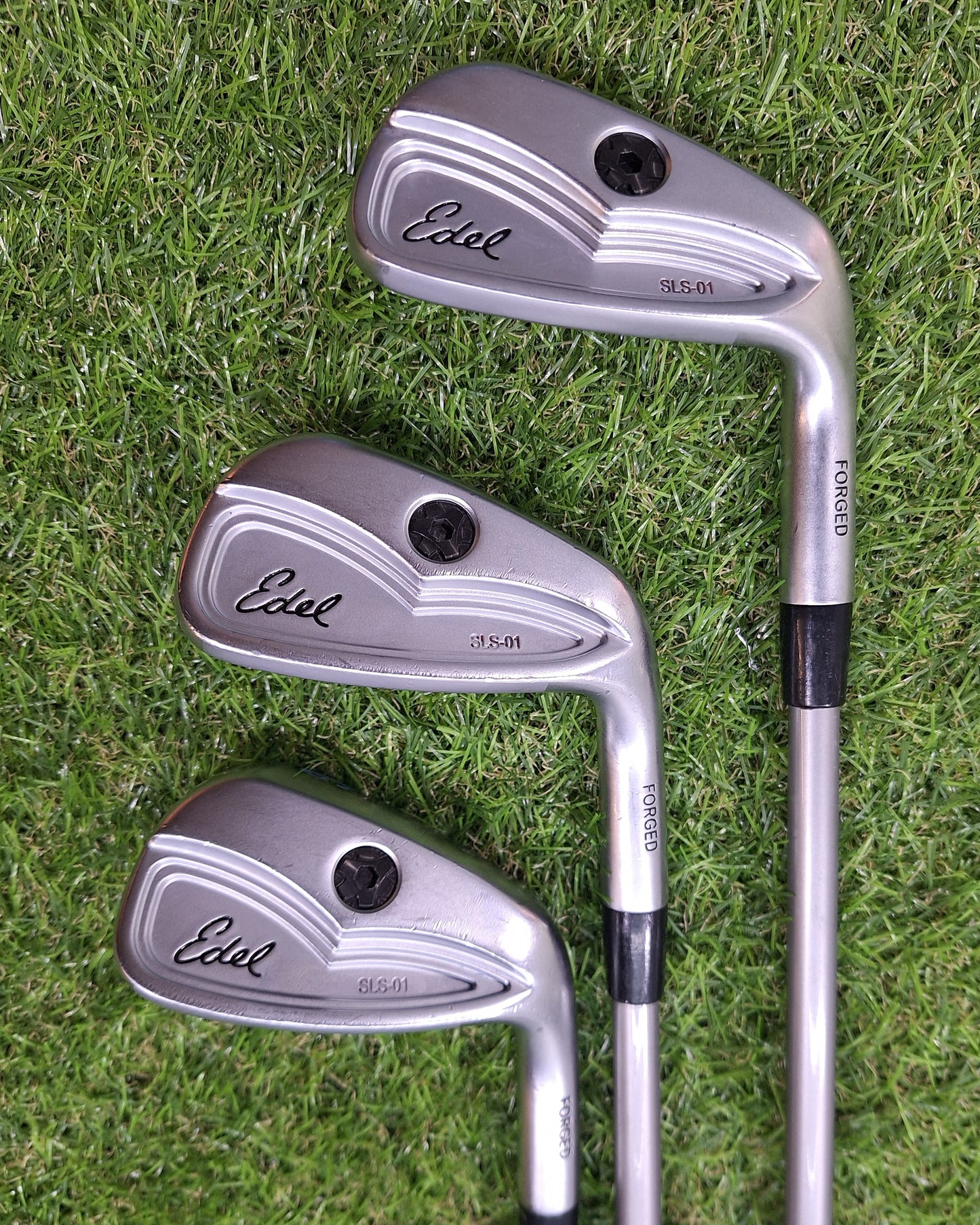 Edel - SLS-01 One Length Irons - #5-PW+GW - Nunchuck X1 Stiff - RH - VERY GOOD