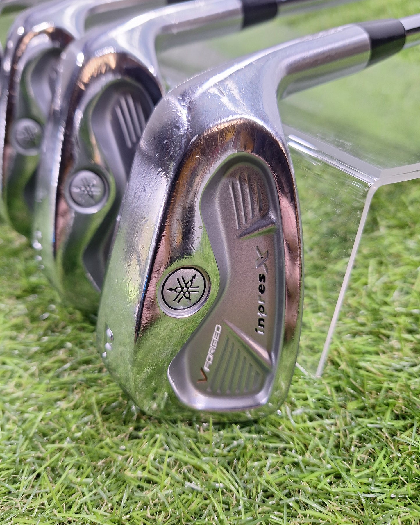 Yamaha - inpres X V Forged Irons (2011) - #5-PW - Dy Gold S200 - RH - VERY GOOD
