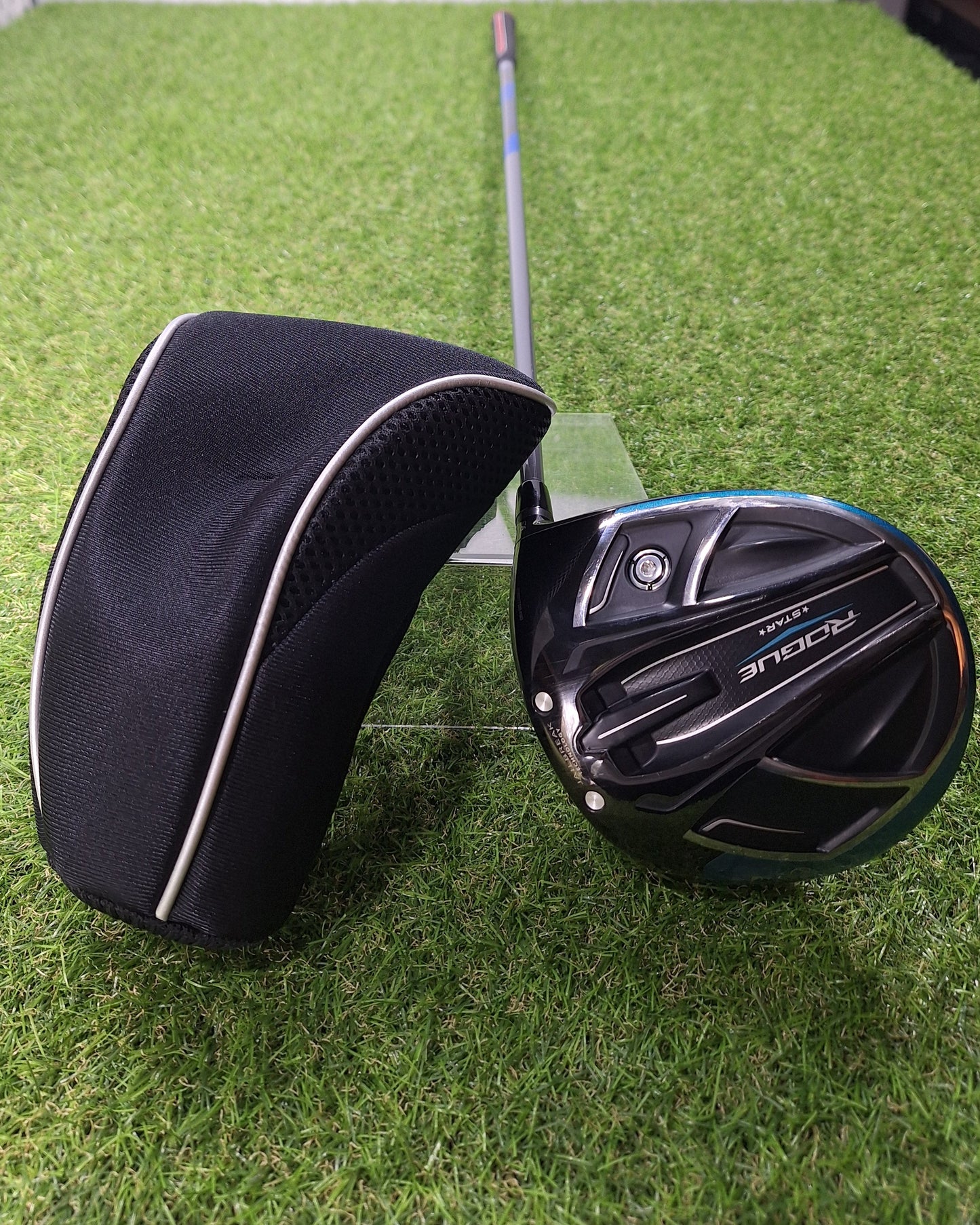Callaway - Rogue Star Driver (JDM Exclusive)- 9.5 - Fujikura Pro 2.0 Stiff - RH - VERY GOOD