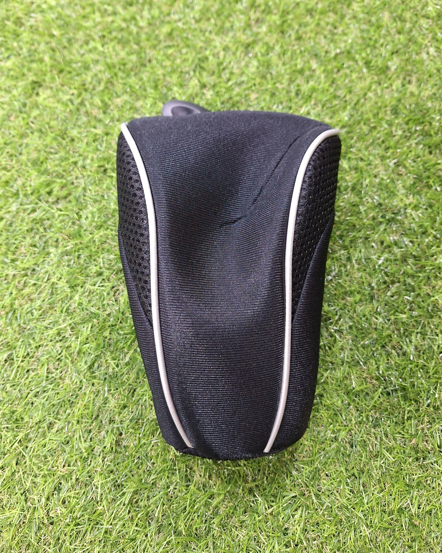 Callaway - Rogue Star Driver (JDM Exclusive)- 9.5 - Fujikura Pro 2.0 Stiff - RH - VERY GOOD