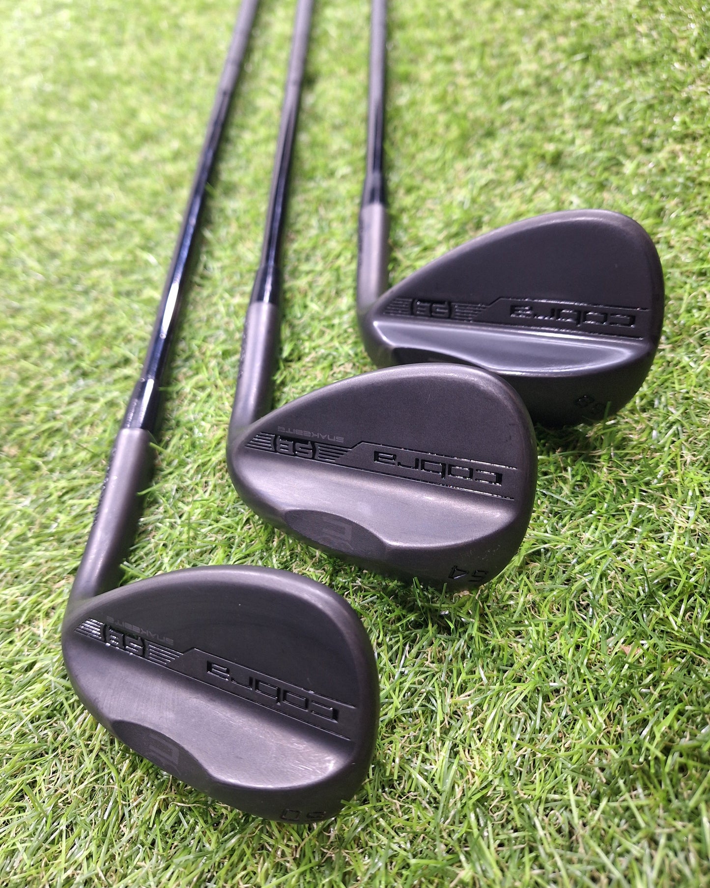 Cobra - SB2 Black Wedge Set - 50V, 54V, 58W - KBS Hi-Rev 2.0 Black - RH - VERY GOOD