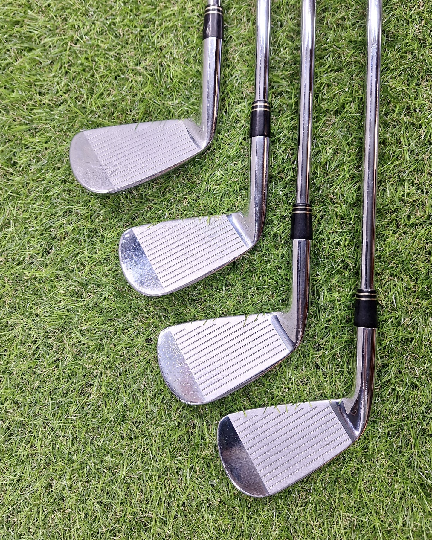 Taylormade - 300 Forged (2000) Irons - #3-PW - Project X Rifle 6.5 - RH - VERY GOOD