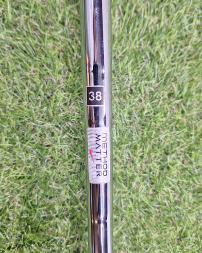 NIKE - Method Matter M5-12 (2015) Putter - 38 Inch - RH - GOOD