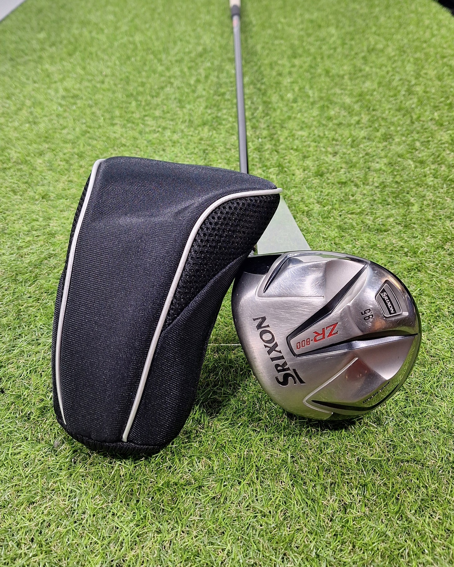 Srixon - ZR-800 Driver (2008) - 9.5 - SV-3016J T-65 Stiff - RH - VERY GOOD
