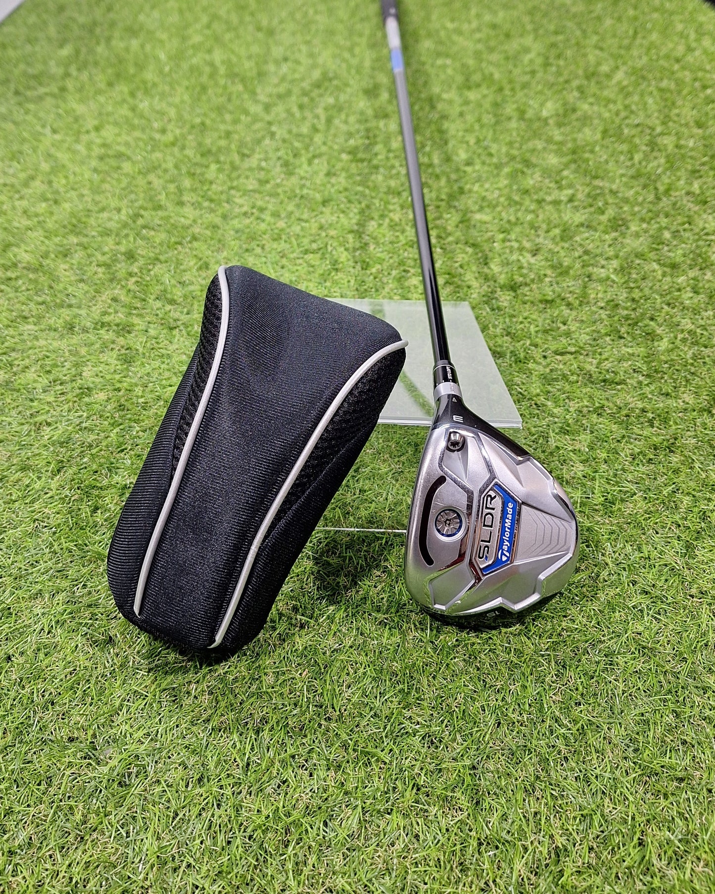 Taylormade - SLDR Fairway (2013) - 3W - TM1-114 Reg - RH - VERY GOOD