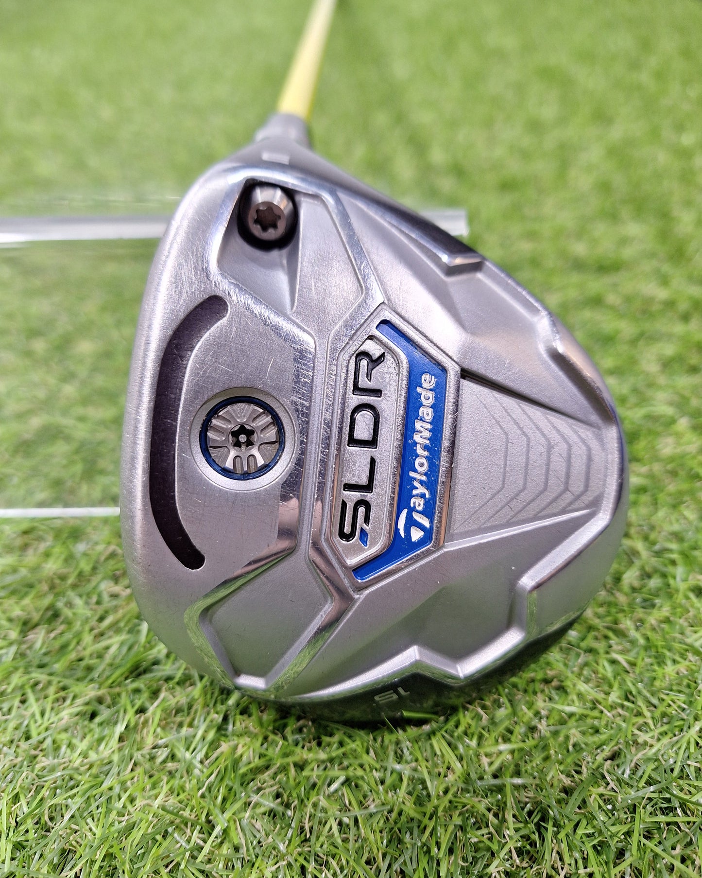 Taylormade - SLDR Fairway (2013) - 3W - Tour AD MT-6 Stiff - RH - VERY GOOD