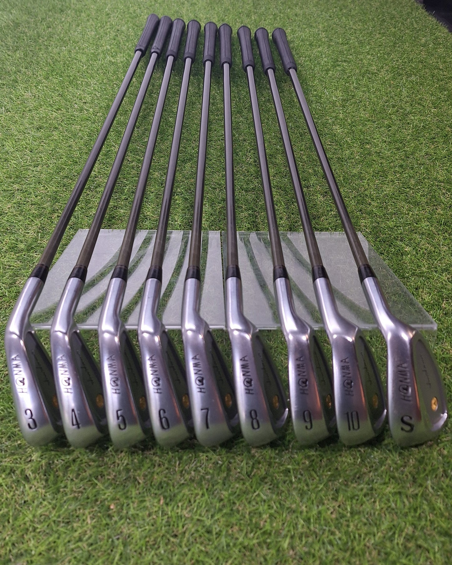 HONMA - LB-708 Irons (1995) - #3-10+SW - 4Star New Super Ferrite Carbon - RH - VERY GOOD