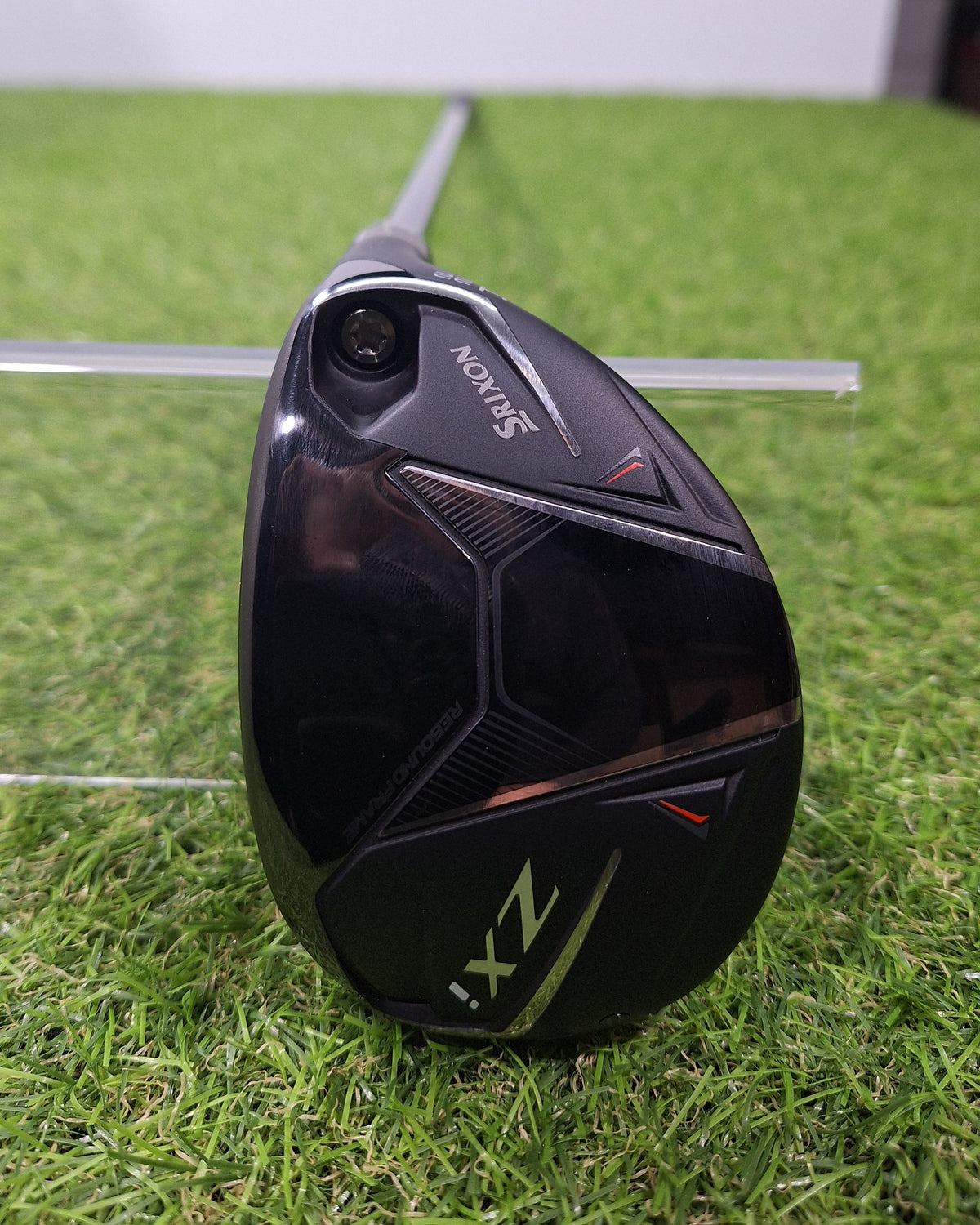 Srixon - ZXi Hybrid (2025) - #4 - Fujikura Ventus TR Blue Reg - RH - EXCELLENT
